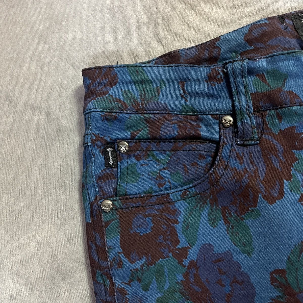 Tripp NYC Tripp NYC Archive Floral Skinny Pants Skull Rivet Punk Goth Size 27" / US 4 / IT 40 - 5 Thumbnail