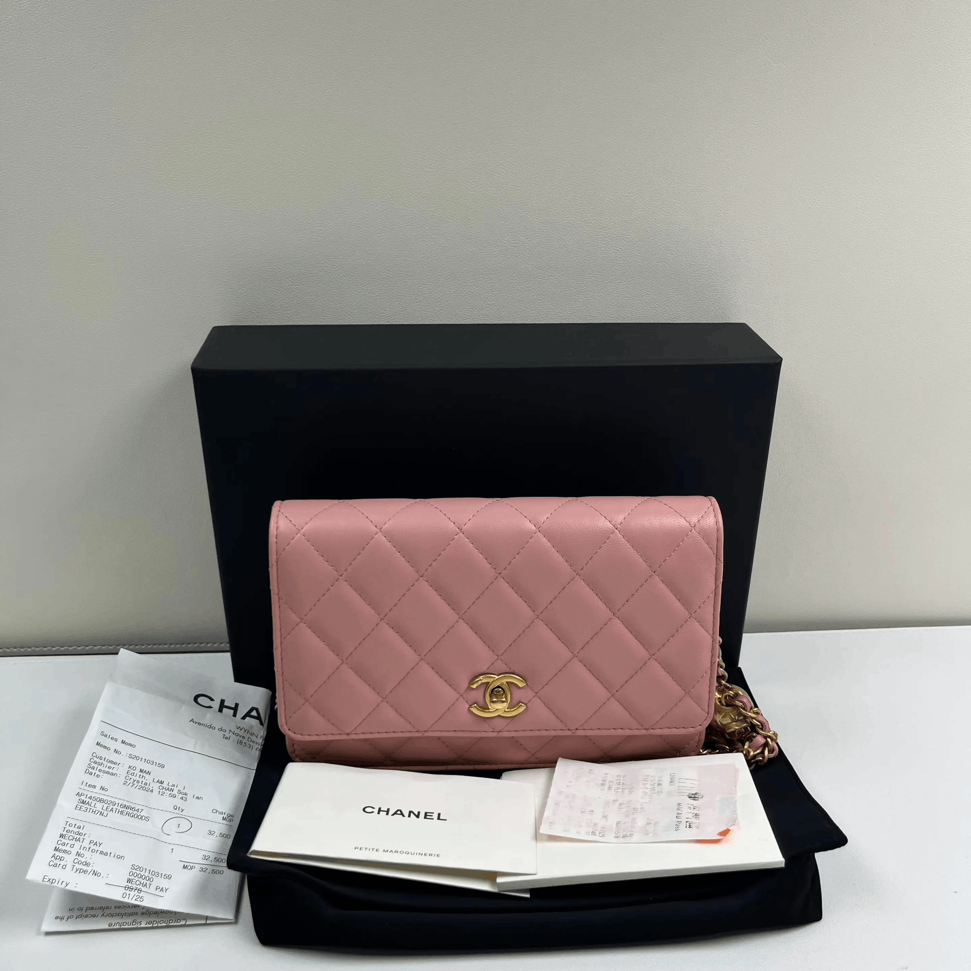 Chanel Pre-loved Bag Very good condition Size ONE SIZE - 1 Thumbnail
