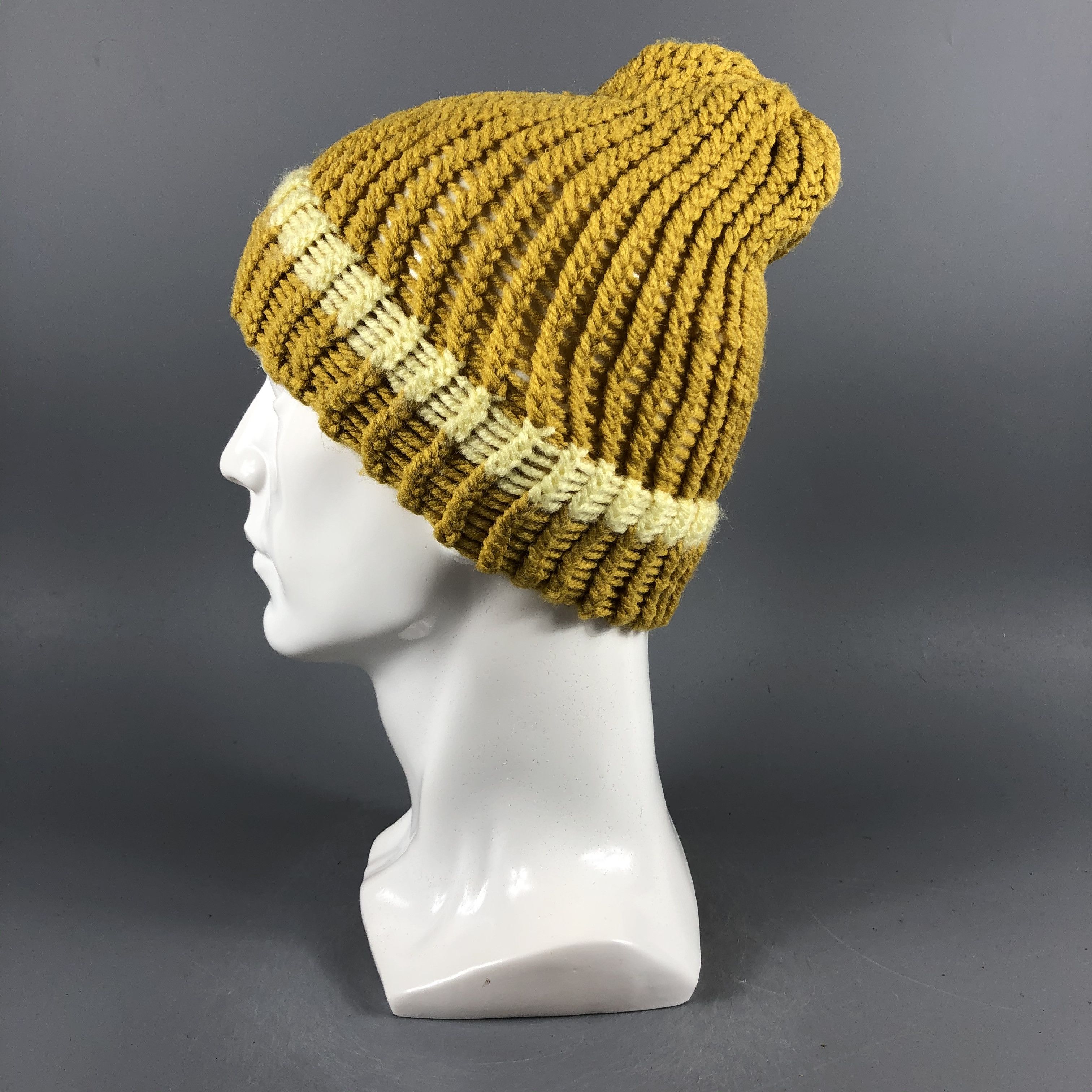 Japanese Brand × Vintage Japanese Brand Knit Yellow Slouchy Beanie Snow Cap -D1245 Size ONE SIZE - 1 Thumbnail