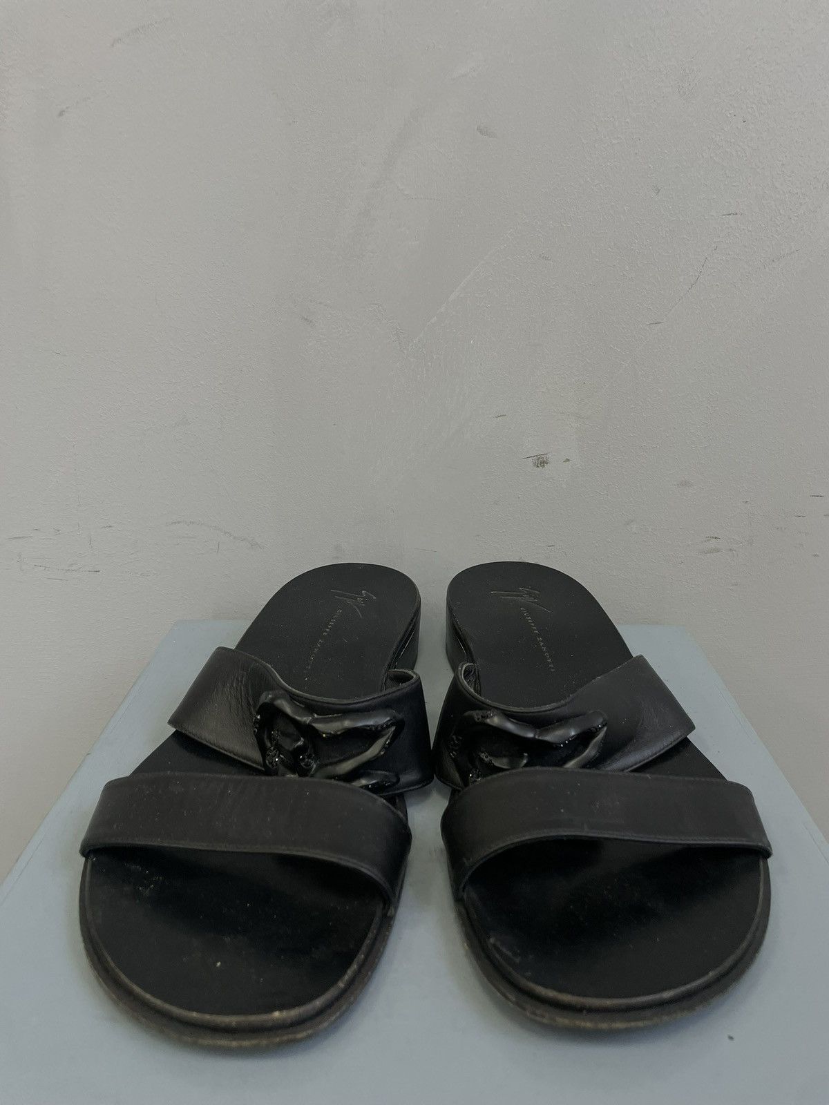 Other Luxury designer guiseppe zanoti Italian sandals slippers Size US 9 / EU 42 - 2 Thumbnail