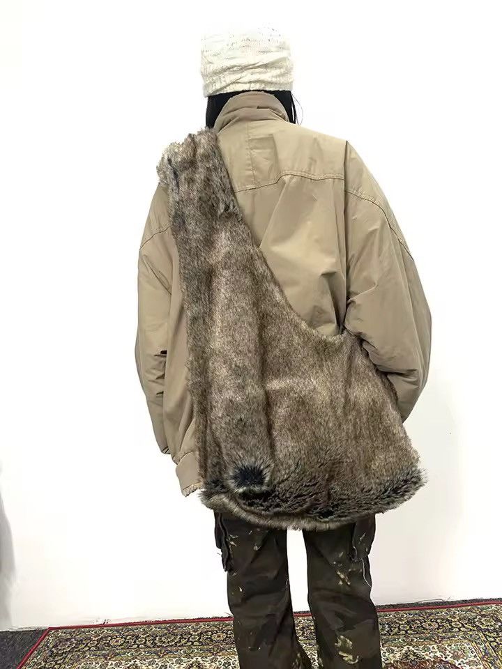 Vintage Faux Fur Y2k Streetwear Retro Crossbody Shoulder Bag Size ONE SIZE - 1 Thumbnail