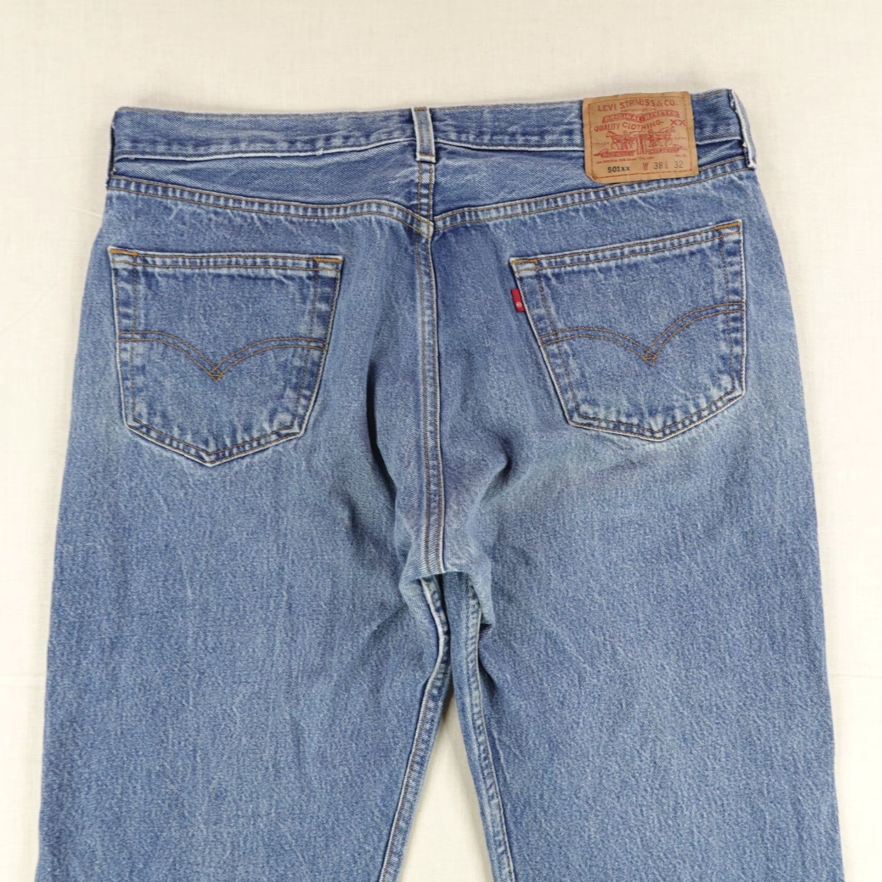 Levi's VINTAGE Levi's Jeans Men 38x32 Blue Denim 501 Button Fly Red Tab Straight Y2K Style 501 Series Mens Regular Size 38x32 Blue Cotton Denim Jeans Size US 35 - 7 Thumbnail