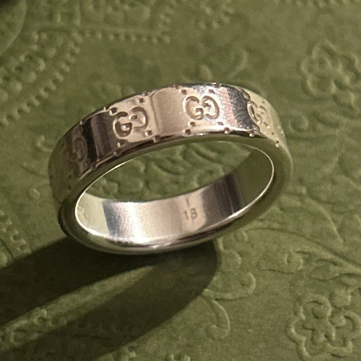 Gucci Gucci Signature GG Wide Logo Ring AG 925 814720 Size ONE SIZE - 6 Thumbnail