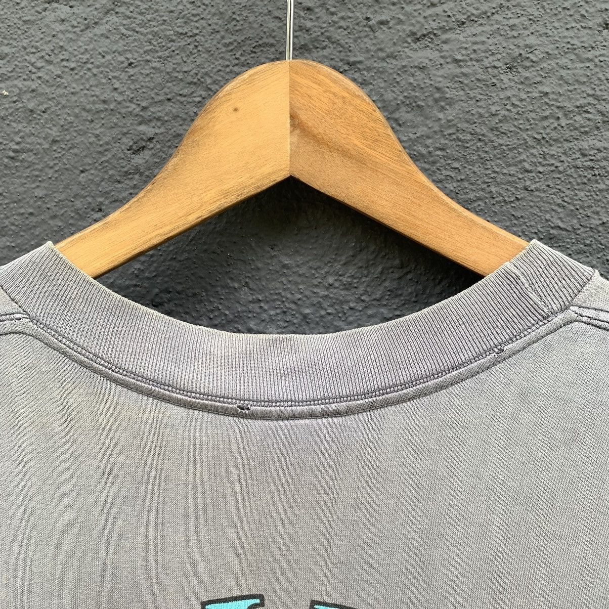 Vintage Thrashed faded 90s Aipa surfing ter Size US L / EU 52-54 / 3 - 5 Thumbnail