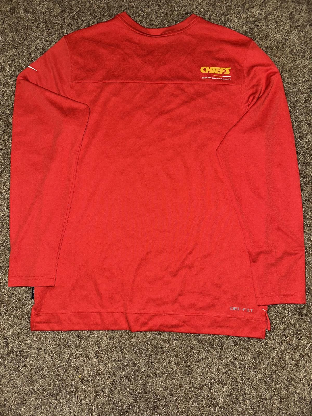 Nike Nike Men’s NFL Kansas City Chiefs Sideline Player UV Performance Shirt Size US M / EU 48-50 / 2 - 4 Thumbnail