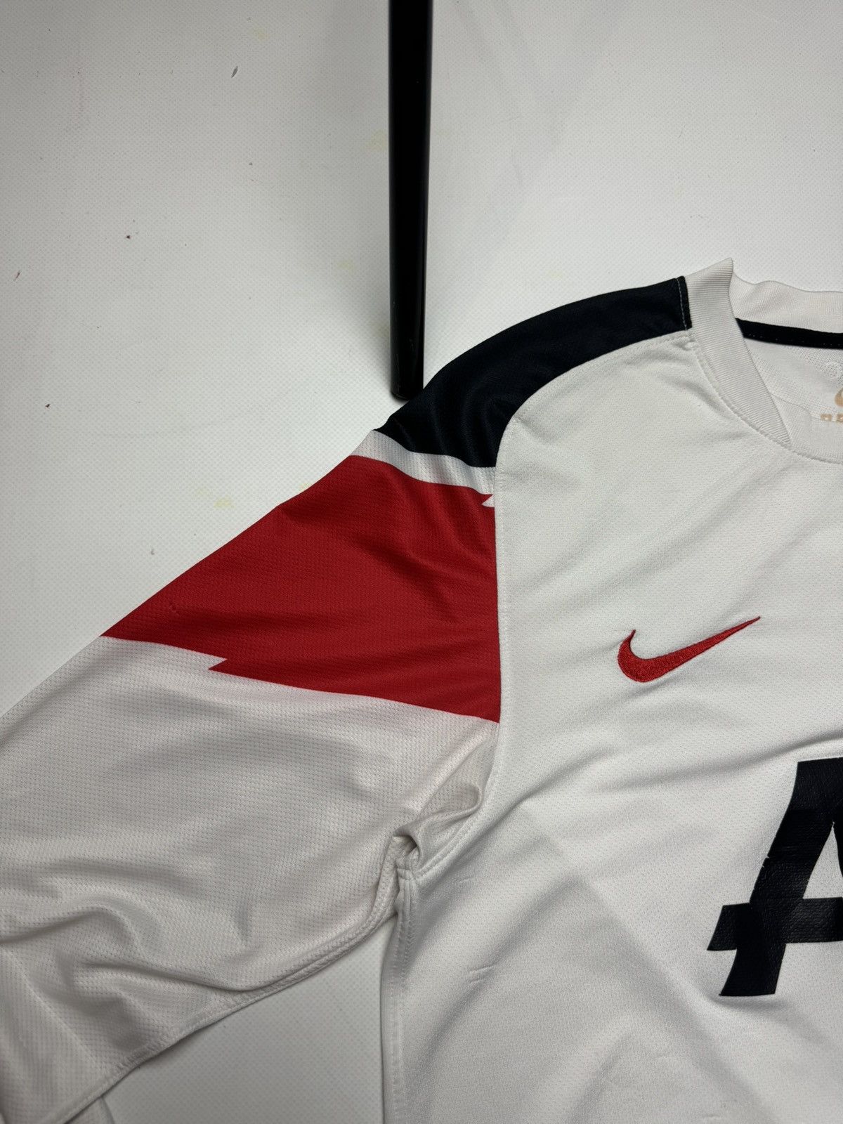 Nike × Vintage Rare Nike Manchester United long sleeve soccer jersey Size US M / EU 48-50 / 2 - 9 Thumbnail