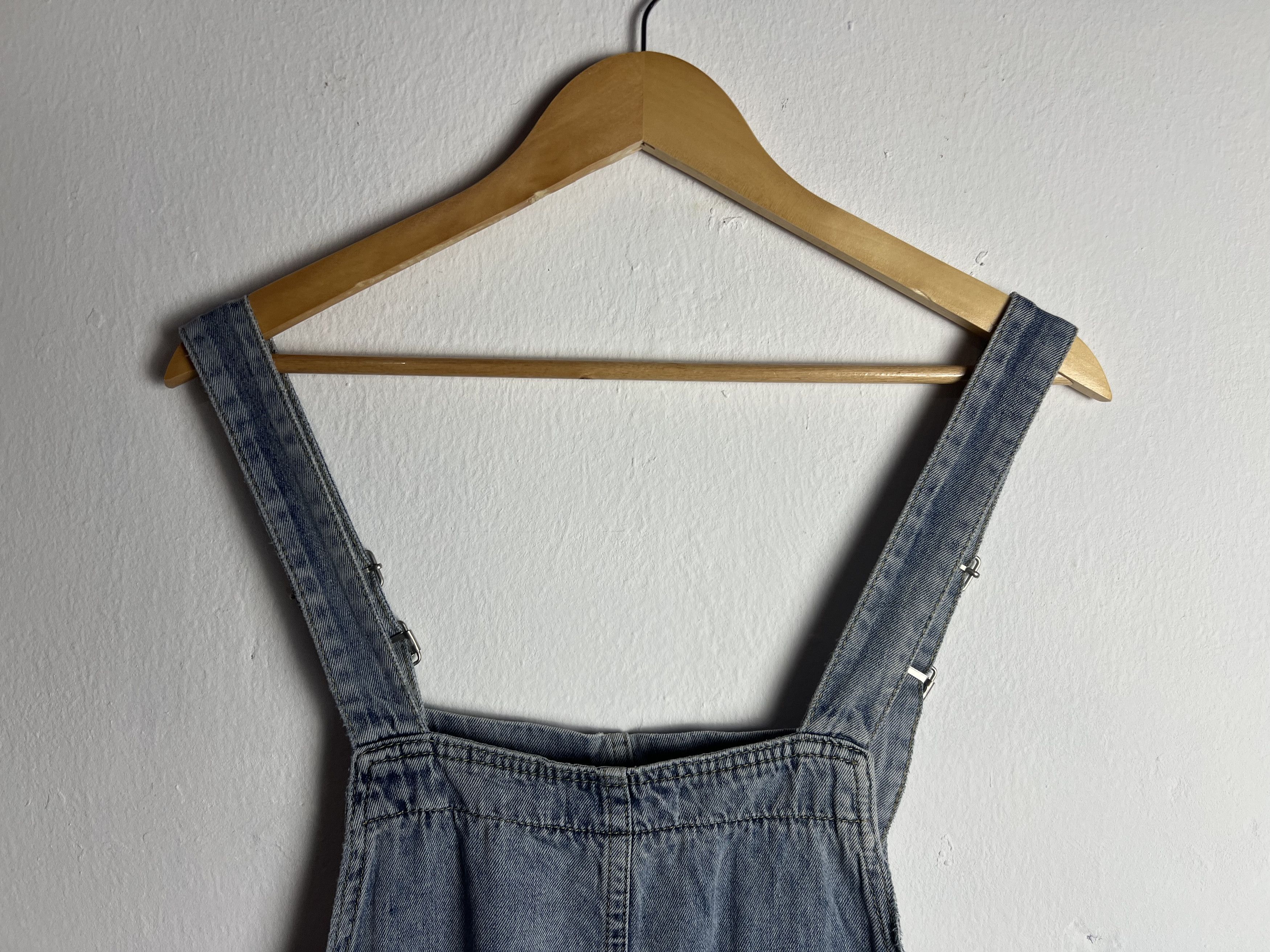 If Six Was Nine 5u Shops Light Wash Distressed Denim Overalls Size US 35 - 7 Thumbnail
