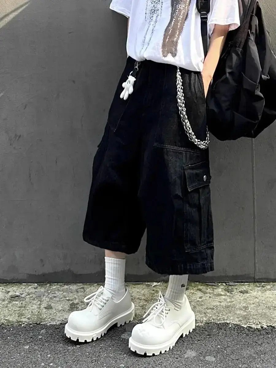 Japanese Brand Loose large pocket straight leg denim shorts Size US 32 / EU 48 - 2 Thumbnail