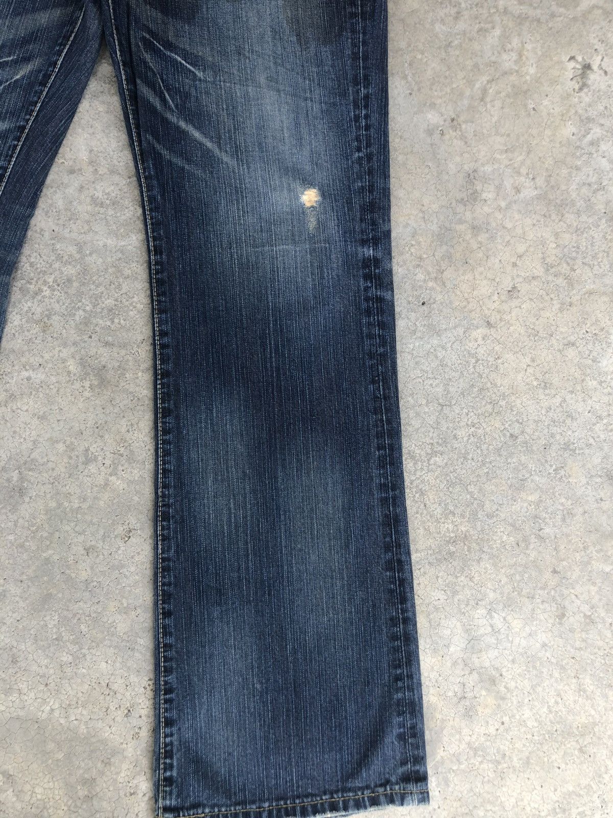 If Six Was Nine Japanese Lee Flared Jeans Distressed Denim Size US 34 / EU 50 - 7 Thumbnail