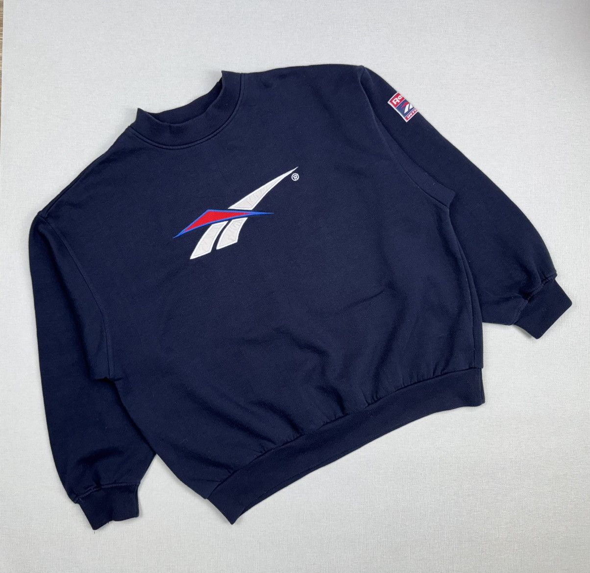 Reebok × Vintage Vintage Reebok Integrity Oversized Streetwear Sweatshirt Size US XL / EU 56 / 4 - 1 Thumbnail