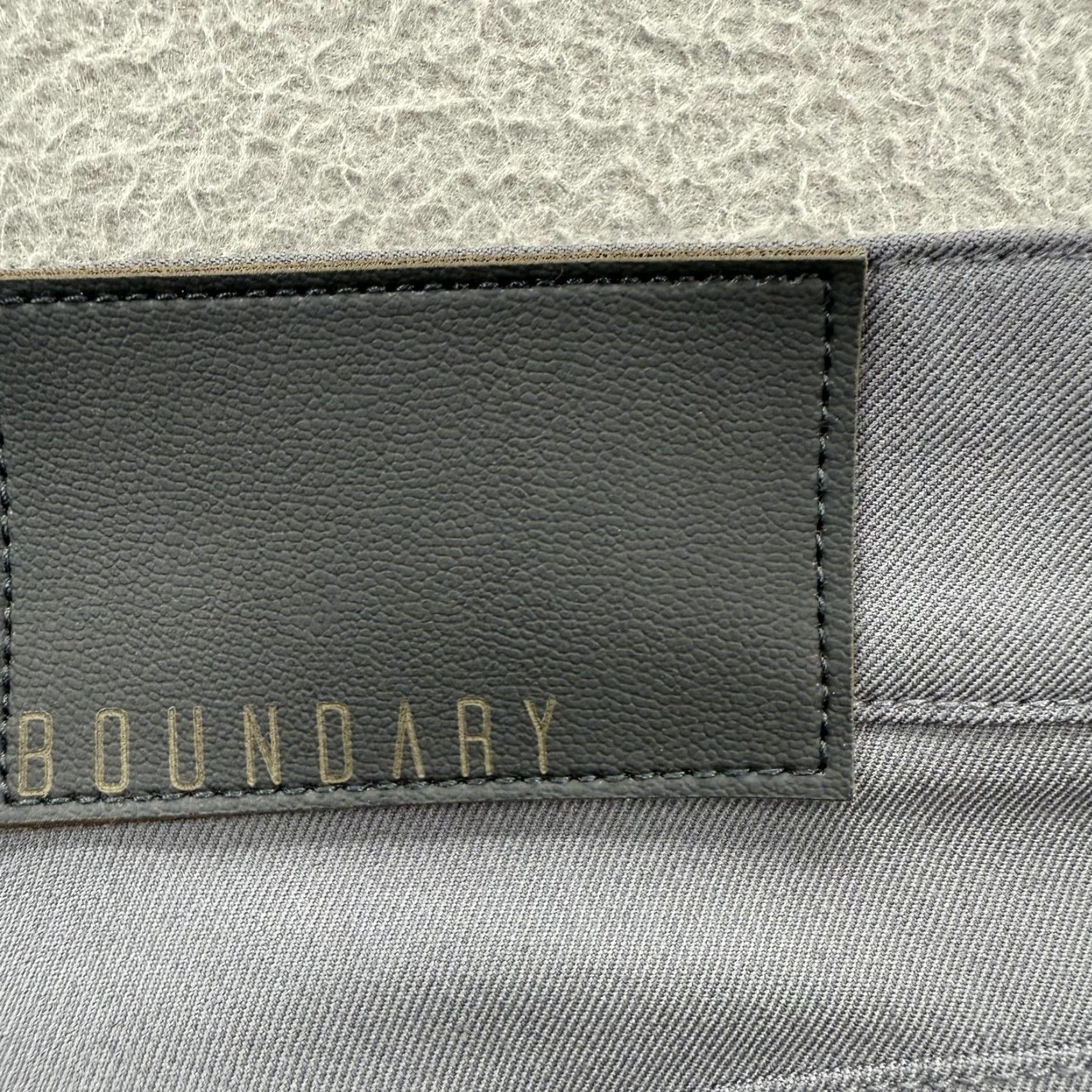 Vintage Boundary Chase Pant Slim Fit Mens 28x28 Gray Slate Travel Pants Nylon Wool Polyester Spandex With Pockets Logo Front Zip Fly Flat Front Tapered Leg Size US 28 / EU 44 - 4 Thumbnail