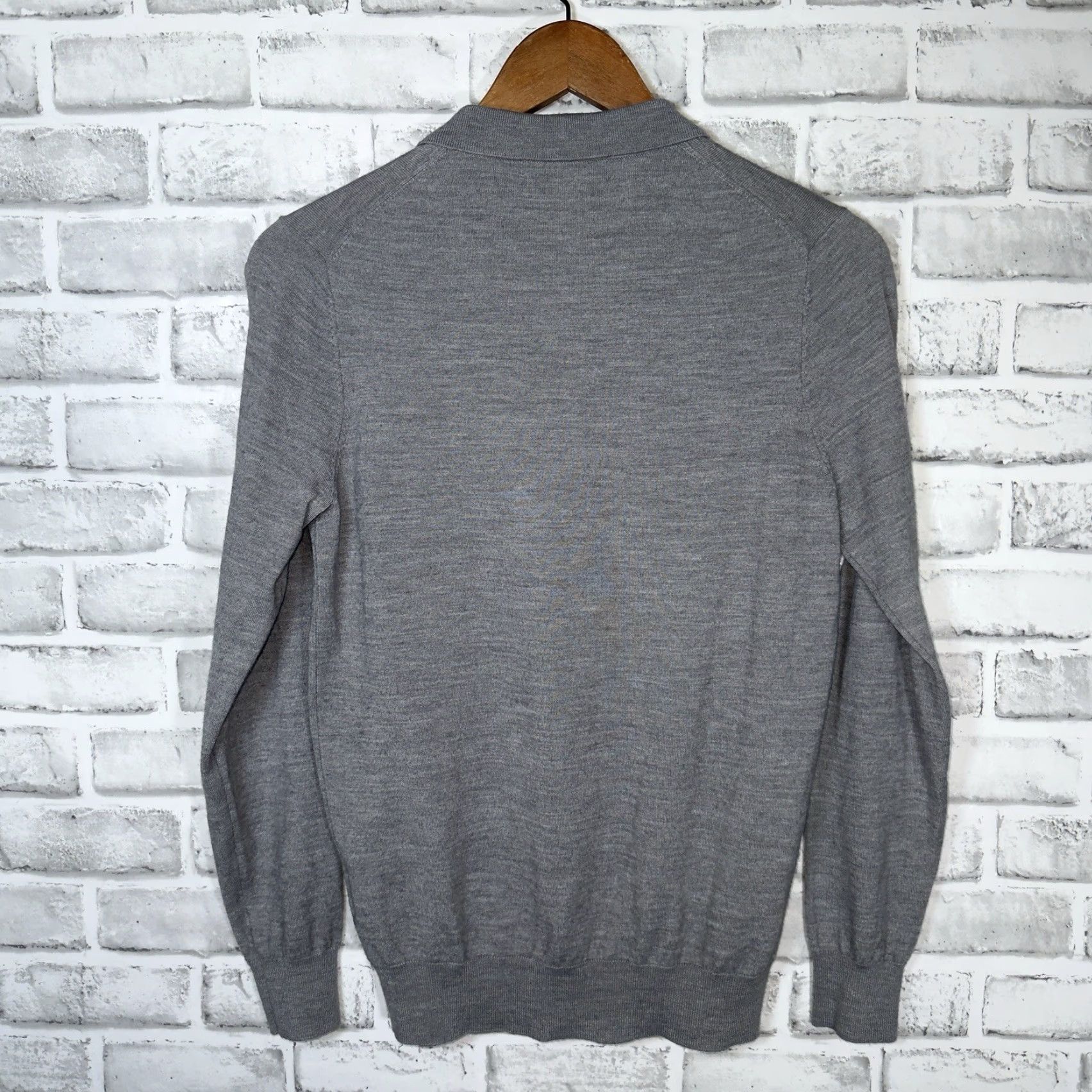 Vintage Nigel Hall Wool Acrylic Blend Gray Long Sleeve Pullover Sweater Mens Size S Size US S / EU 44-46 / 1 - 5 Thumbnail