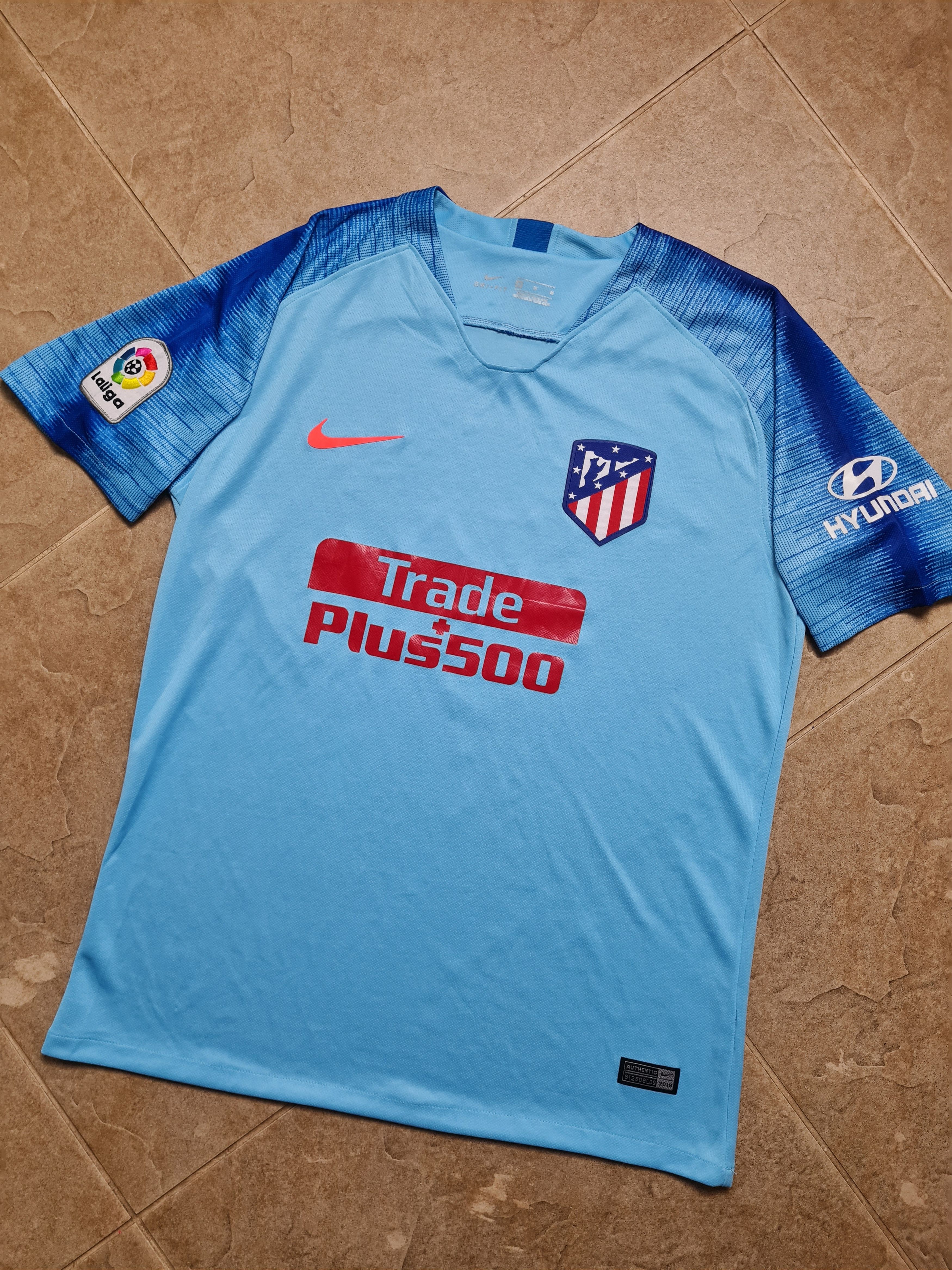 Nike Nike Atletico Madrid 2018-19 Away Shirt Griezmann #7 LFP Size US M / EU 48-50 / 2 - 3 Thumbnail