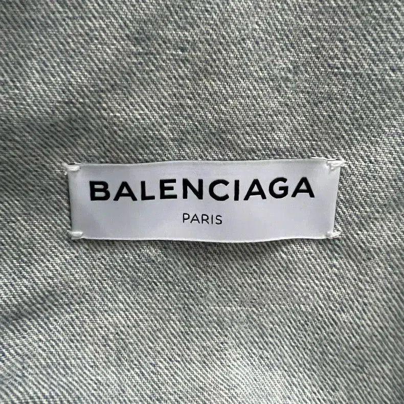 Balenciaga Balenciaga Logo Washed Denim Jacket. Size US XS / EU 42 / 0 - 3 Thumbnail