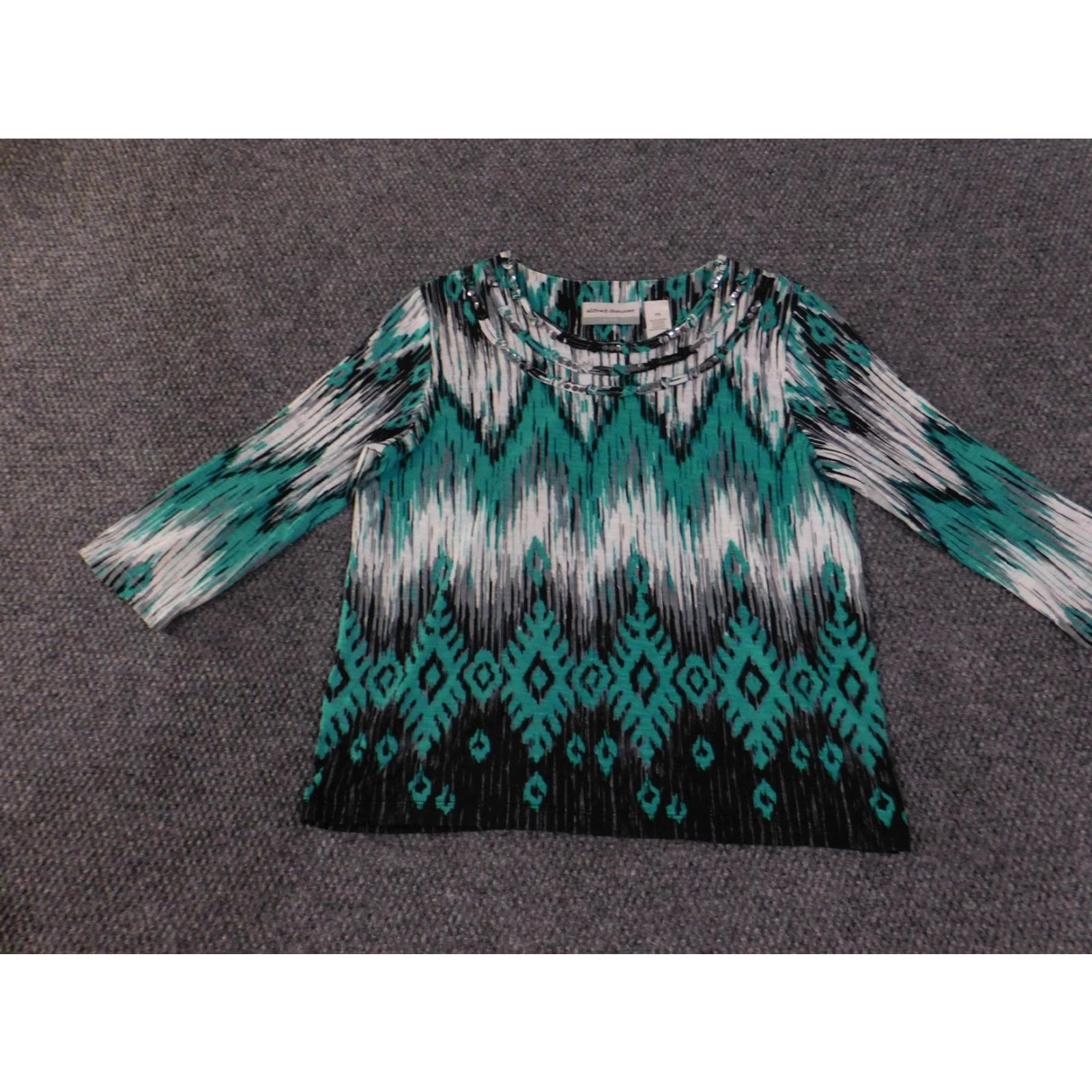 Vintage VINTAGE Alfred Dunner Shirt Womens Petite Small Teal Black White Ikat 3/4 Sleeve Beaded Sequin Pullover Knit Blouse Womens PS Petite Small Size S / US 4 / IT 40 - 4 Thumbnail