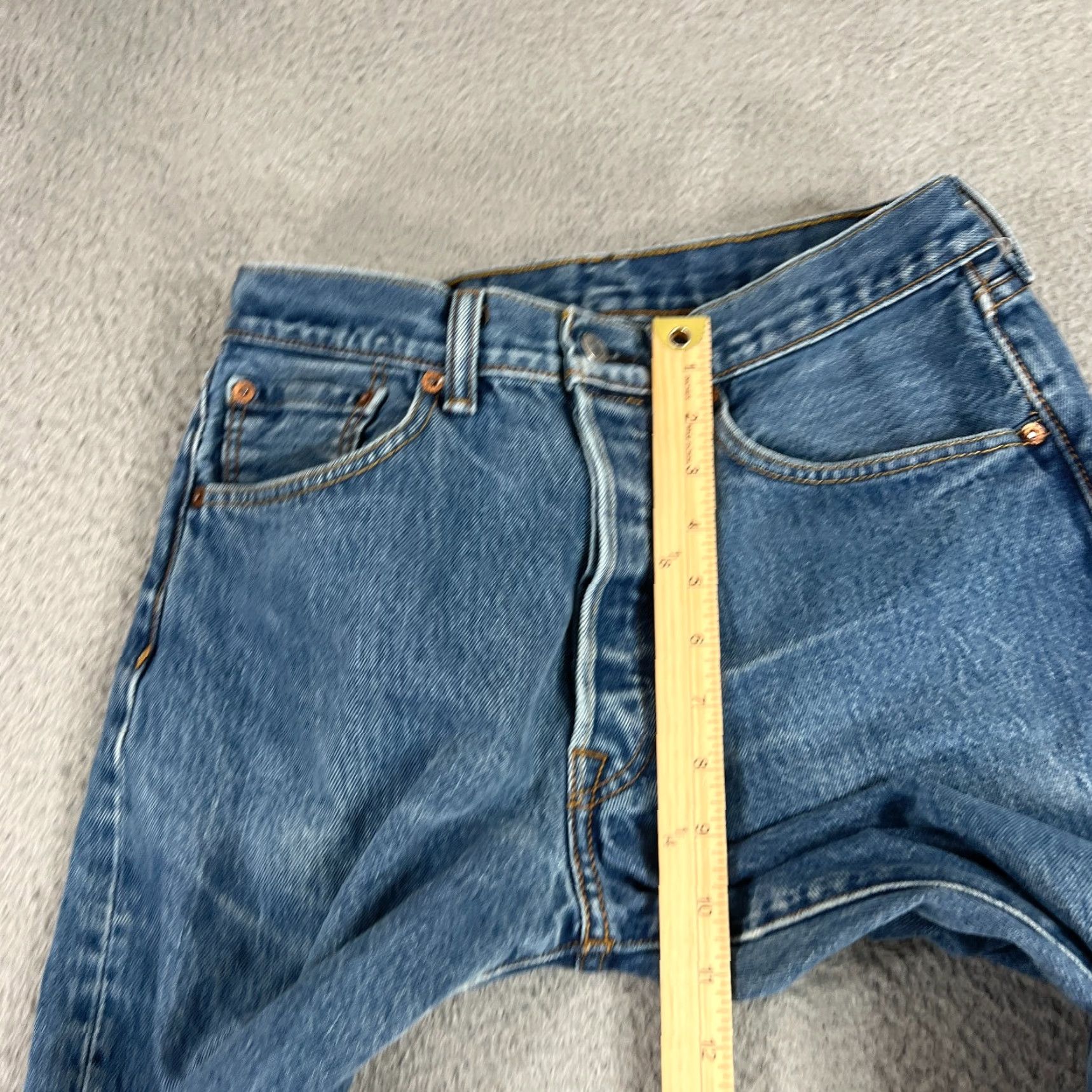 Levi's Levis 501 Jeans Men’s 30x328 Button Fly Distressed Size US 30 / EU 46 - 4 Thumbnail