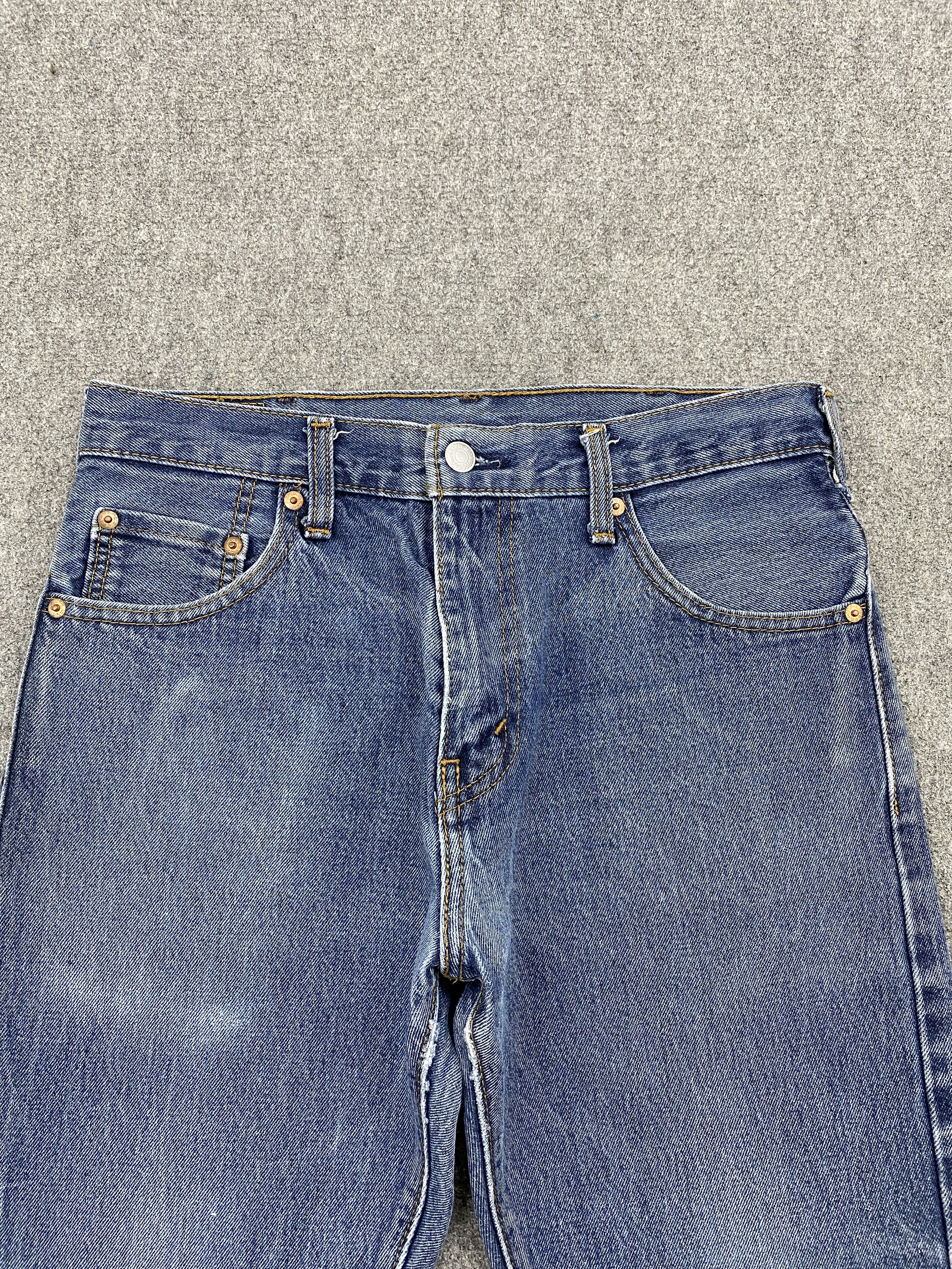 Levi's Vintage Levis 517 Flared Bootcut Denim DP2596 Size US 28 / EU 44 - 2 Thumbnail