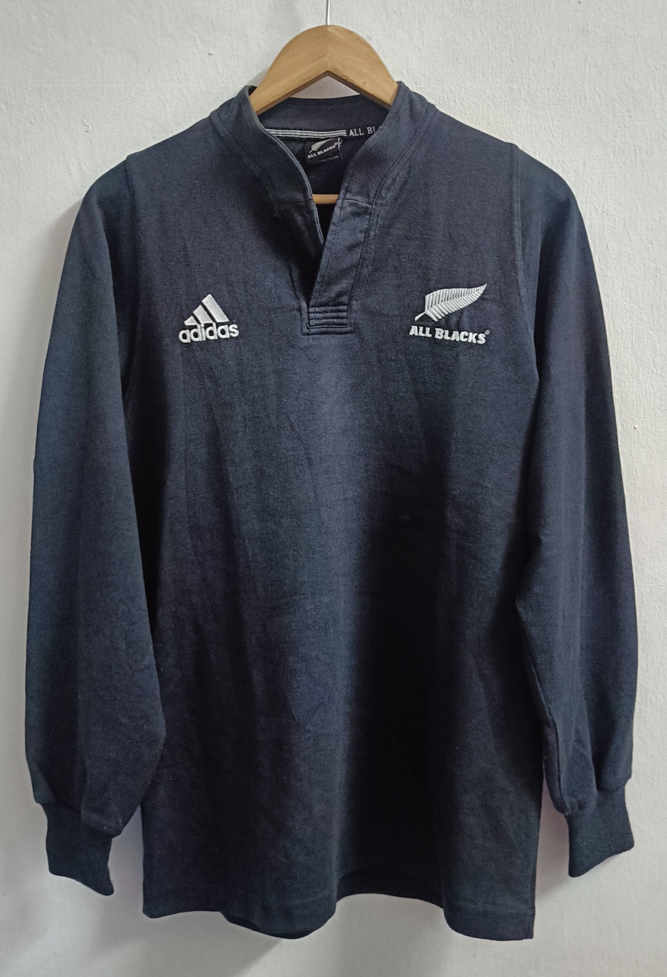 Adidas 🔥🔥 Rare Vintage All-Black Rugby Jersey Size US S / EU 44-46 / 1 - 1 Thumbnail