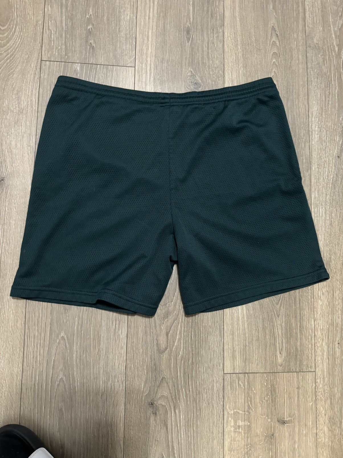 Nike Vintage Nike dark green shorts Size US 39 - 3 Thumbnail
