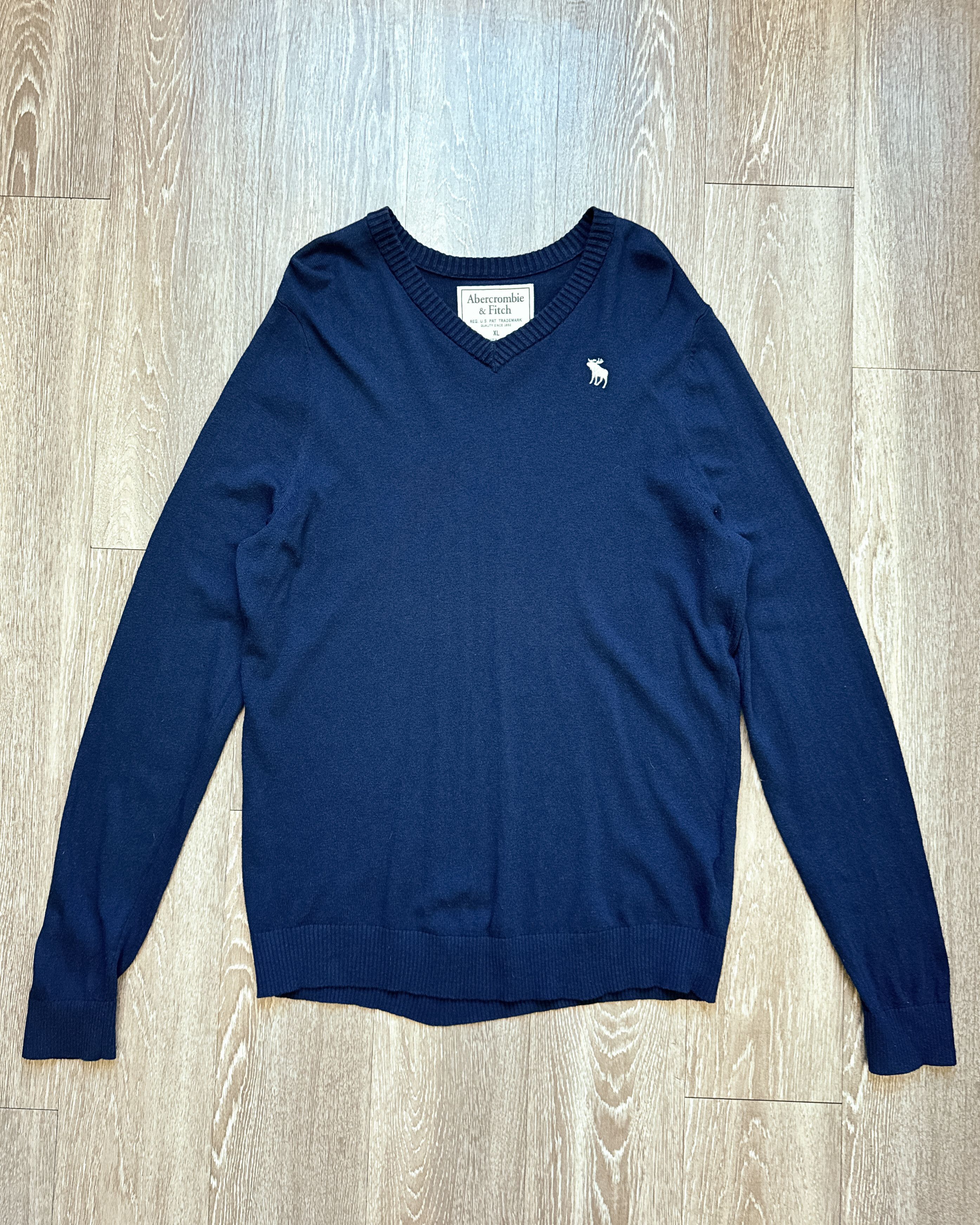 Abercrombie & Fitch Vintage 2000s Abercrombie & Fitch V Neck Cashmere Sweater Size US XL / EU 56 / 4 - 1 Thumbnail