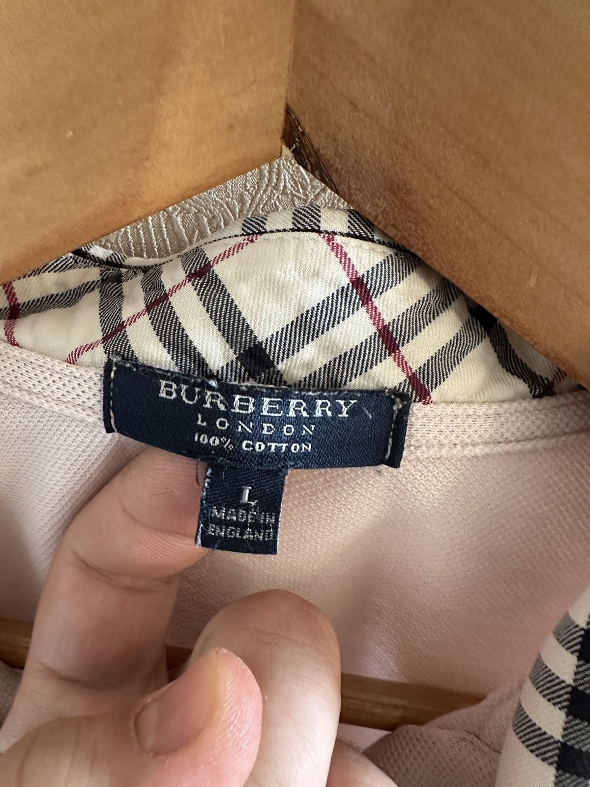 Burberry Burberry polo size L light pink vintage Size US L / EU 52-54 / 3 - 4 Thumbnail