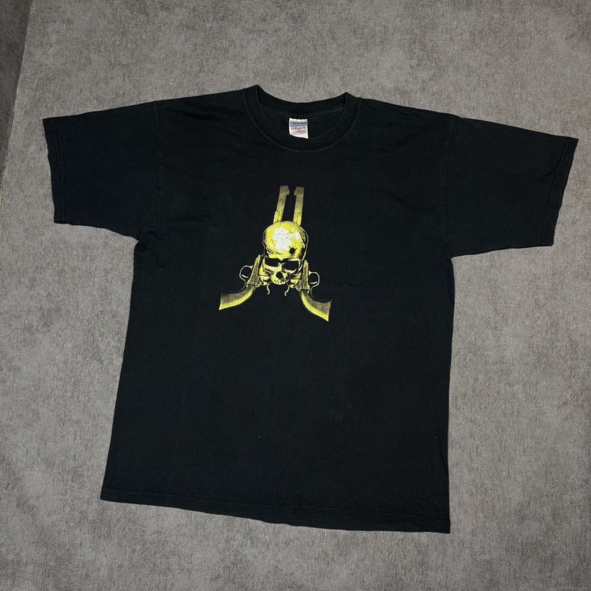 Vintage Y2K Skull T-shirt vintage “GUN” logo Size US L / EU 52-54 / 3 - 1 Thumbnail