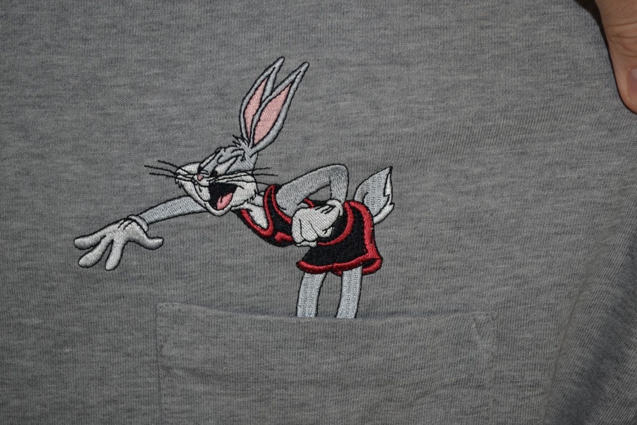 Acme Clothing × Vintage × Warner Bros Vintage 1995 Looney Tunes Space Jam Bugs Bunny & Taz tee Size US XL / EU 56 / 4 - 4 Thumbnail