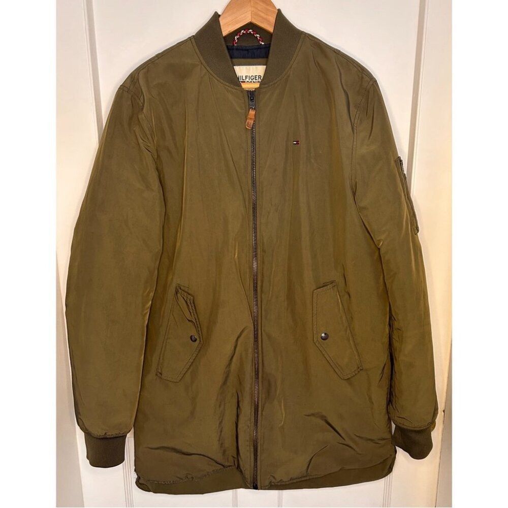 Tommy Hilfiger Men’s Tommy Hilfiger Coat in Olive Green Size Medium Size US M / EU 48-50 / 2 - 1 Thumbnail