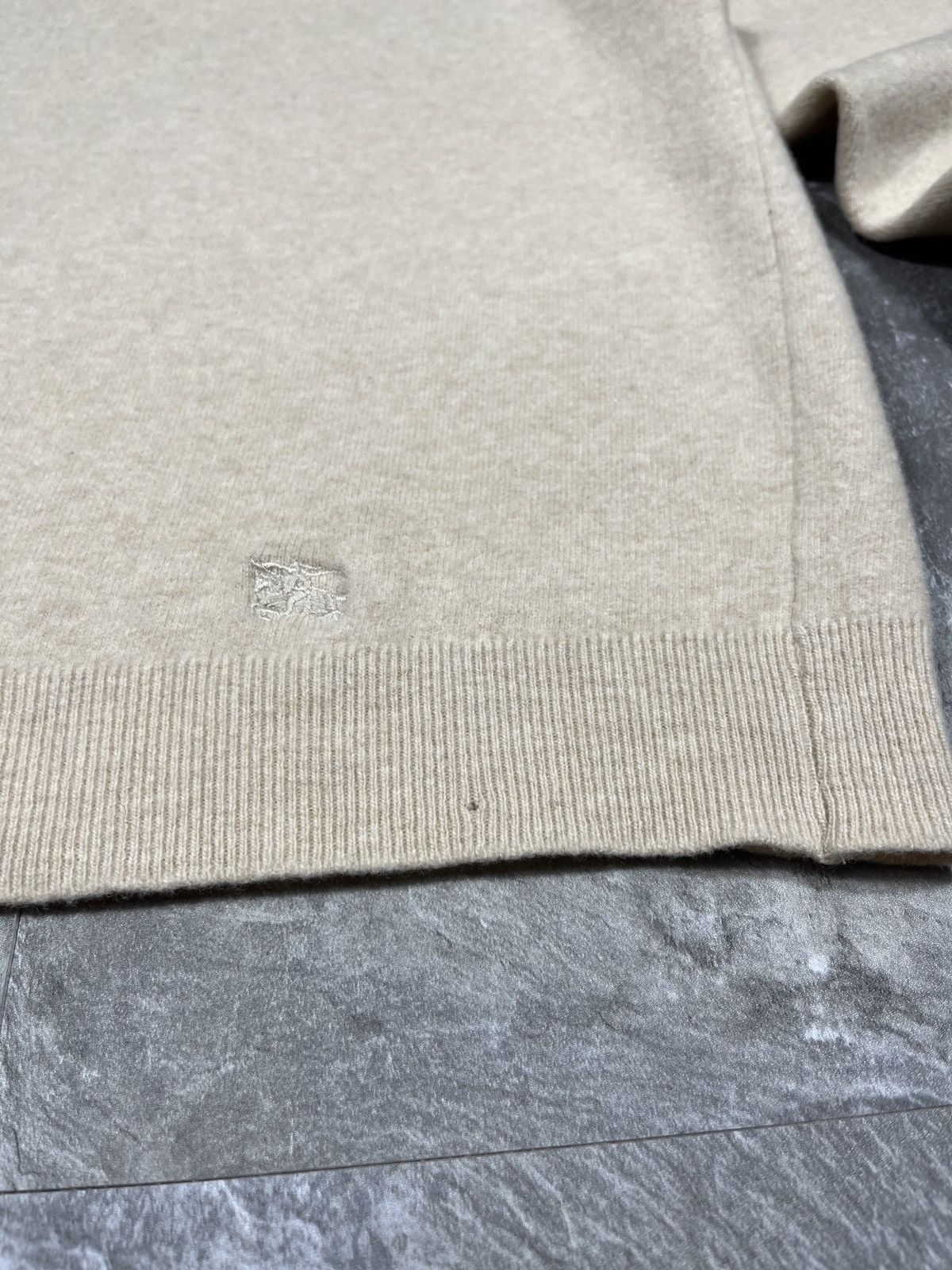Burberry Burberry London Beige Cashmere Sweater Size 40 Size S / US 4 / IT 40 - 5 Thumbnail