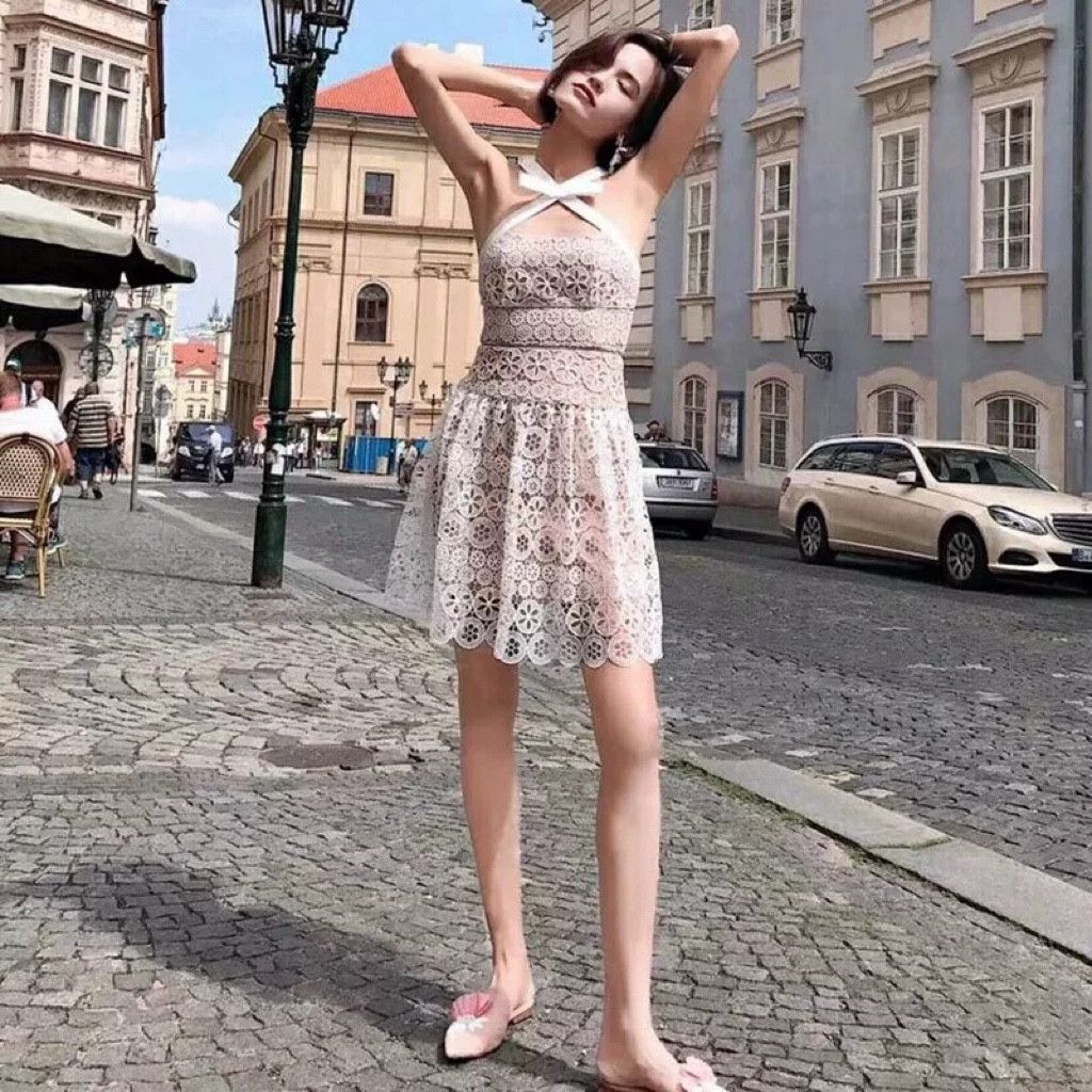 Zara Chic White Lace Halter Mini Dress Size S / US 4 / IT 40 - 2 Thumbnail