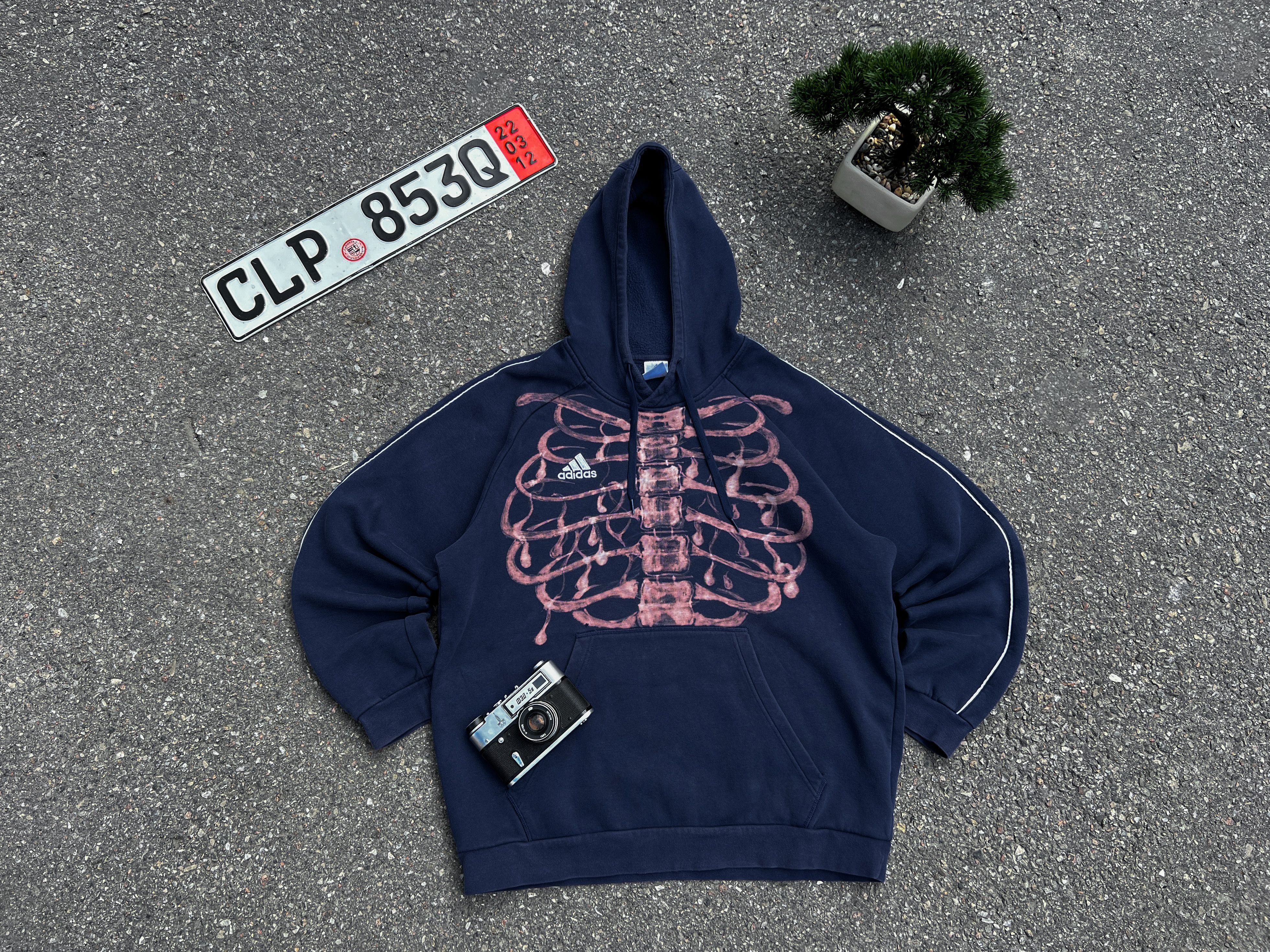 Adidas 💲HANDMADE💲Adidas Vintage Custom Skeleton Hoodie Size XL Size US XL / EU 56 / 4 - 3 Thumbnail