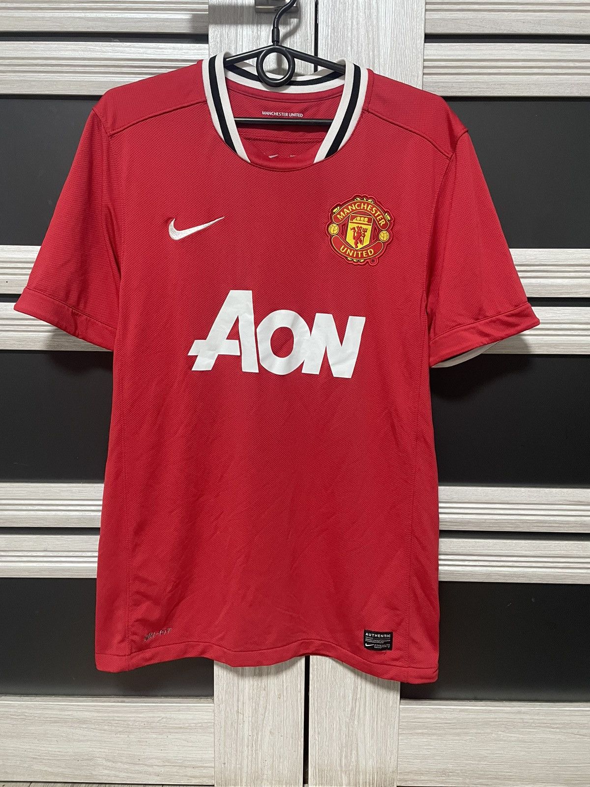 Nike Nike Manchester United 2011/12 Home Jersey AON Red M Size US M / EU 48-50 / 2 - 1 Thumbnail