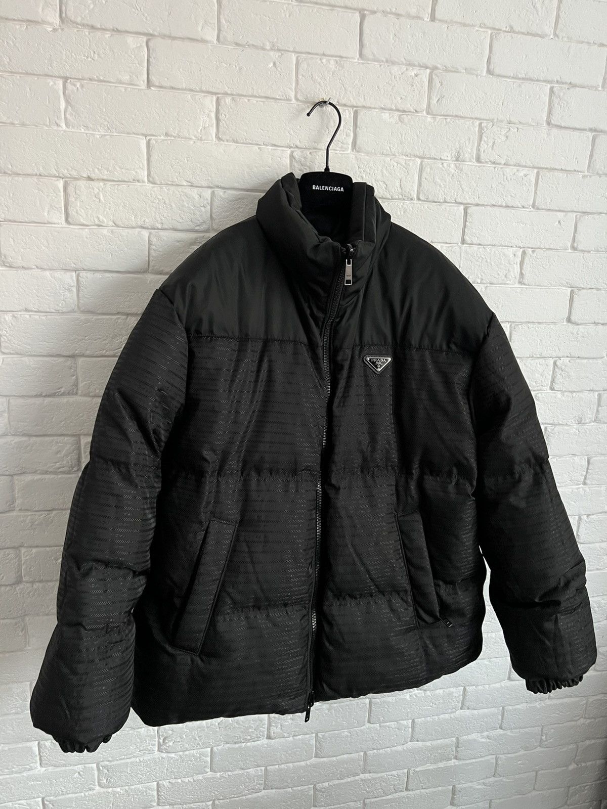 Prada 23AW re-nylon reversible down Prada jacket Size US M / EU 48-50 / 2 - 3 Thumbnail