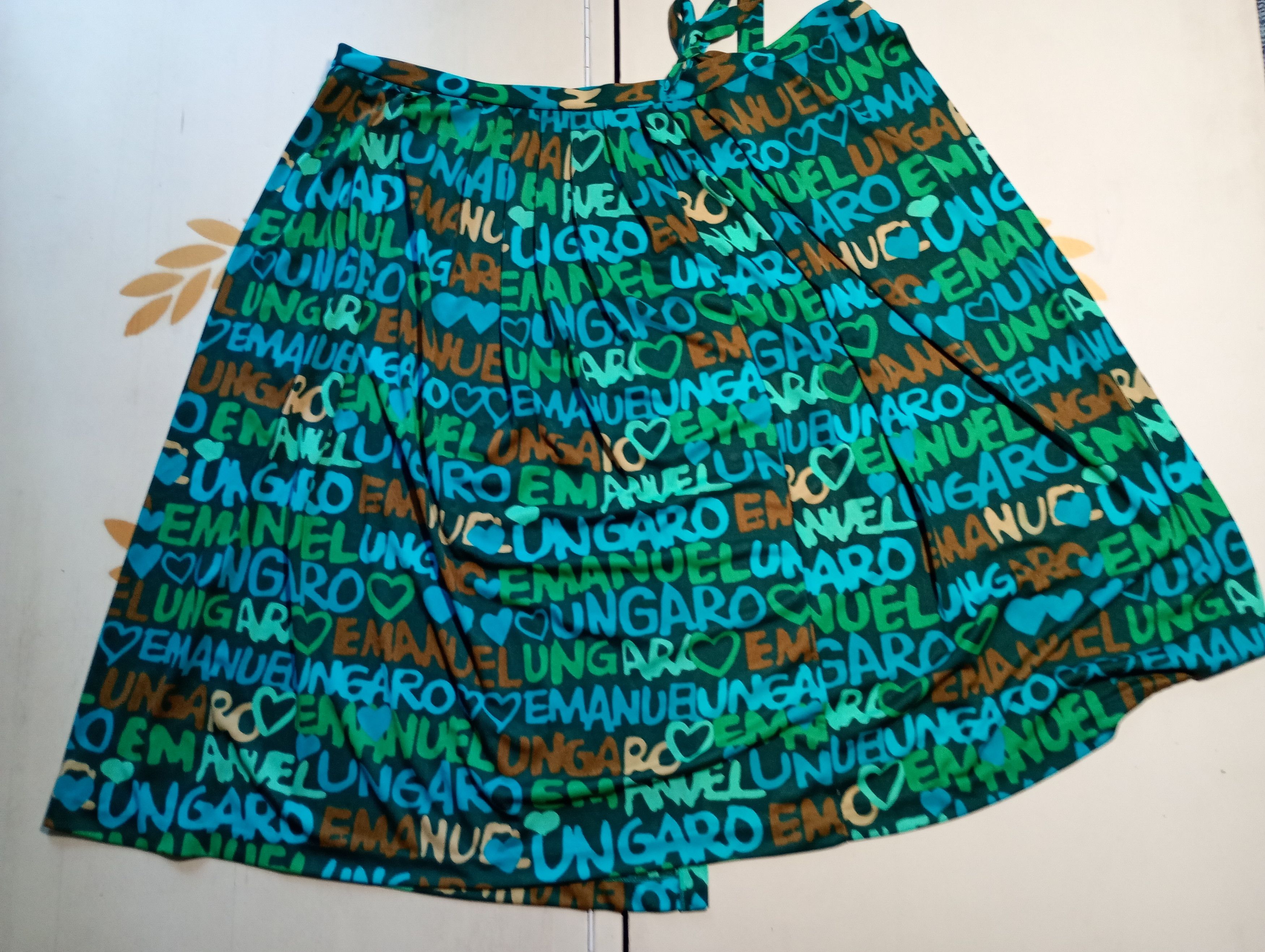 Emanuel Ungaro Emanuel Ungaro Pareo Monogram Skirt Vintage Size 30" / US 8 / IT 44 - 9 Thumbnail