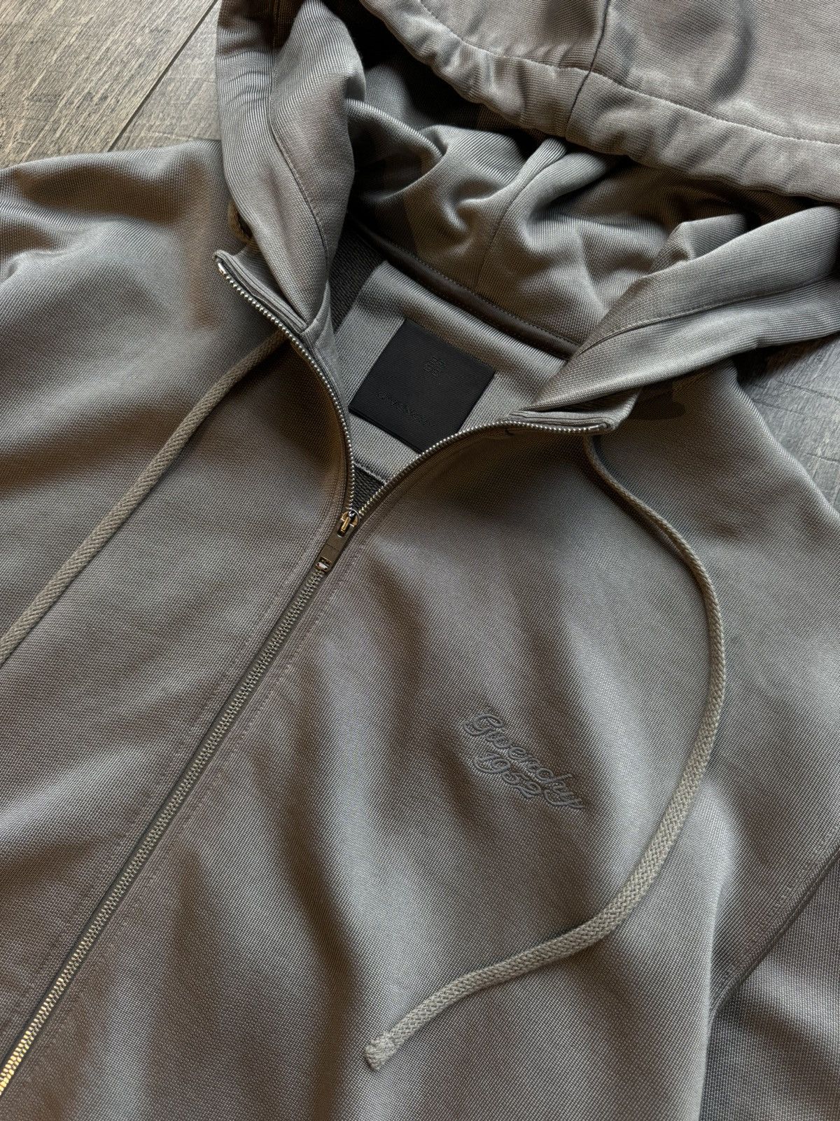 Givenchy Givenchy Embroidered Logo Zip Up Sweatshirt NEW - Small Size US S / EU 44-46 / 1 - 5 Thumbnail
