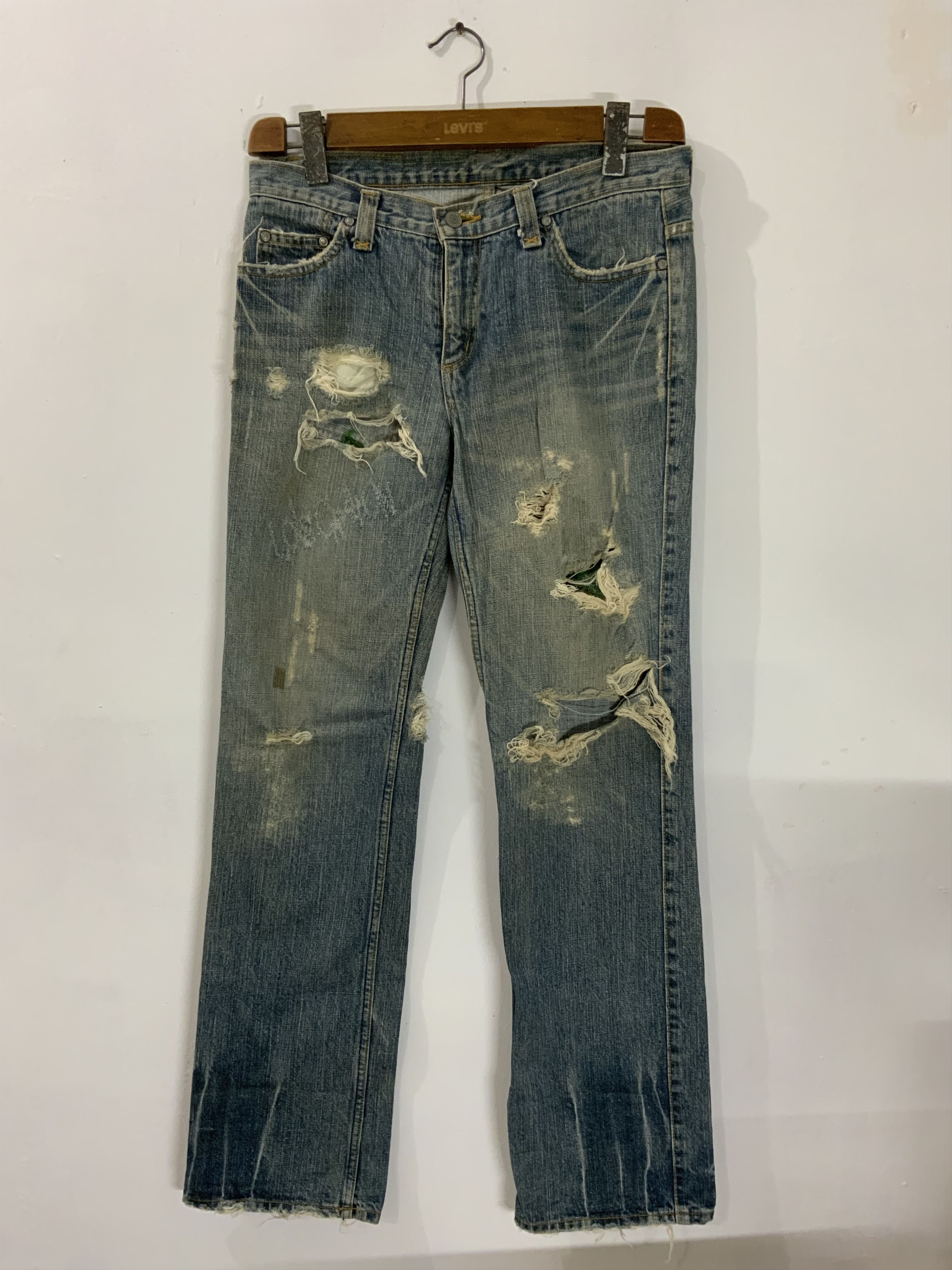 Japanese Brand Vintage Lois Crayon Atelier thirtyfour Distressed Denim Size US 31 - 1 Thumbnail