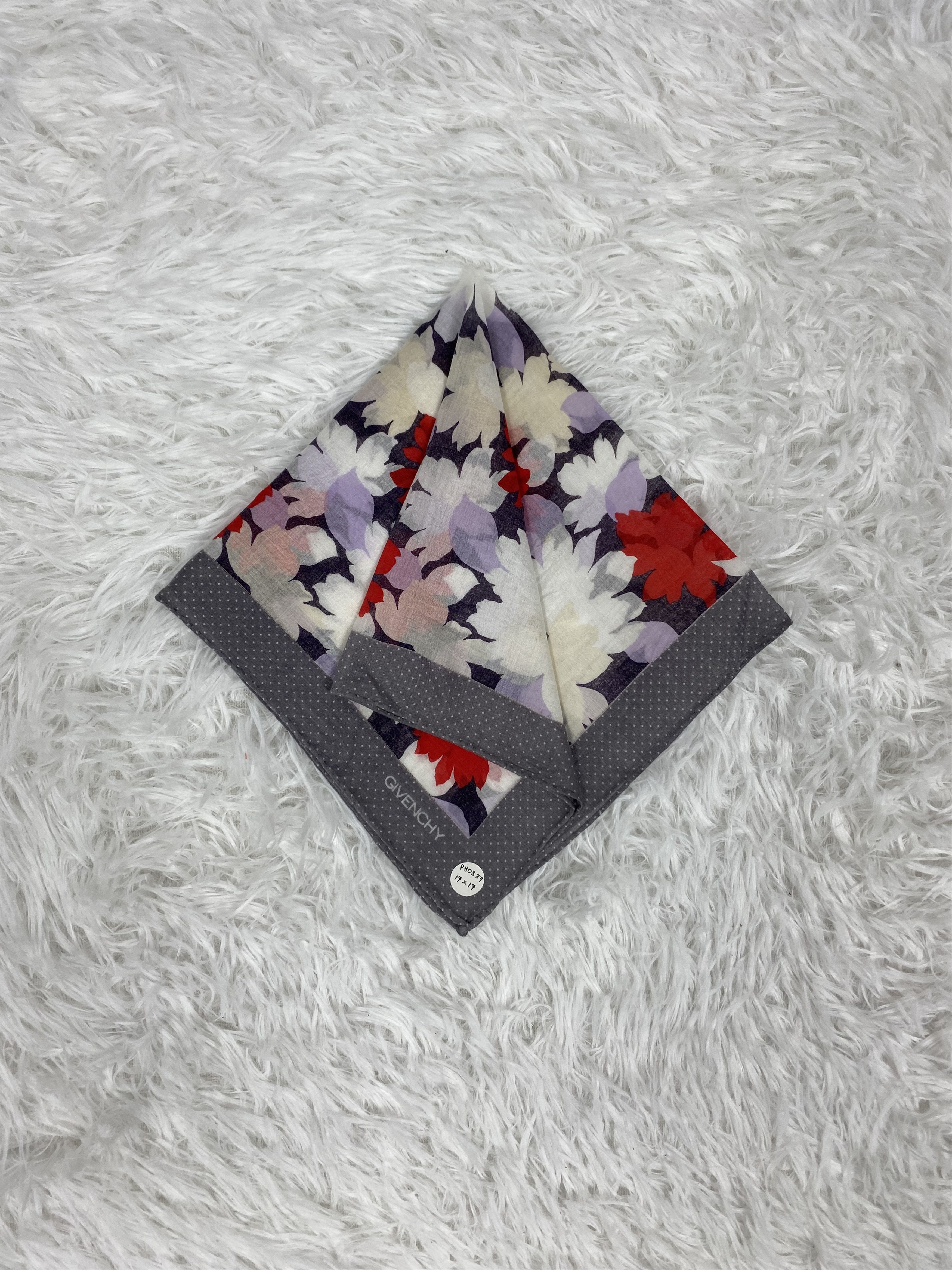 Givenchy × Vintage Vintage Givenchy Handkerchief Neckerchief PH0537 Size ONE SIZE - 1 Thumbnail