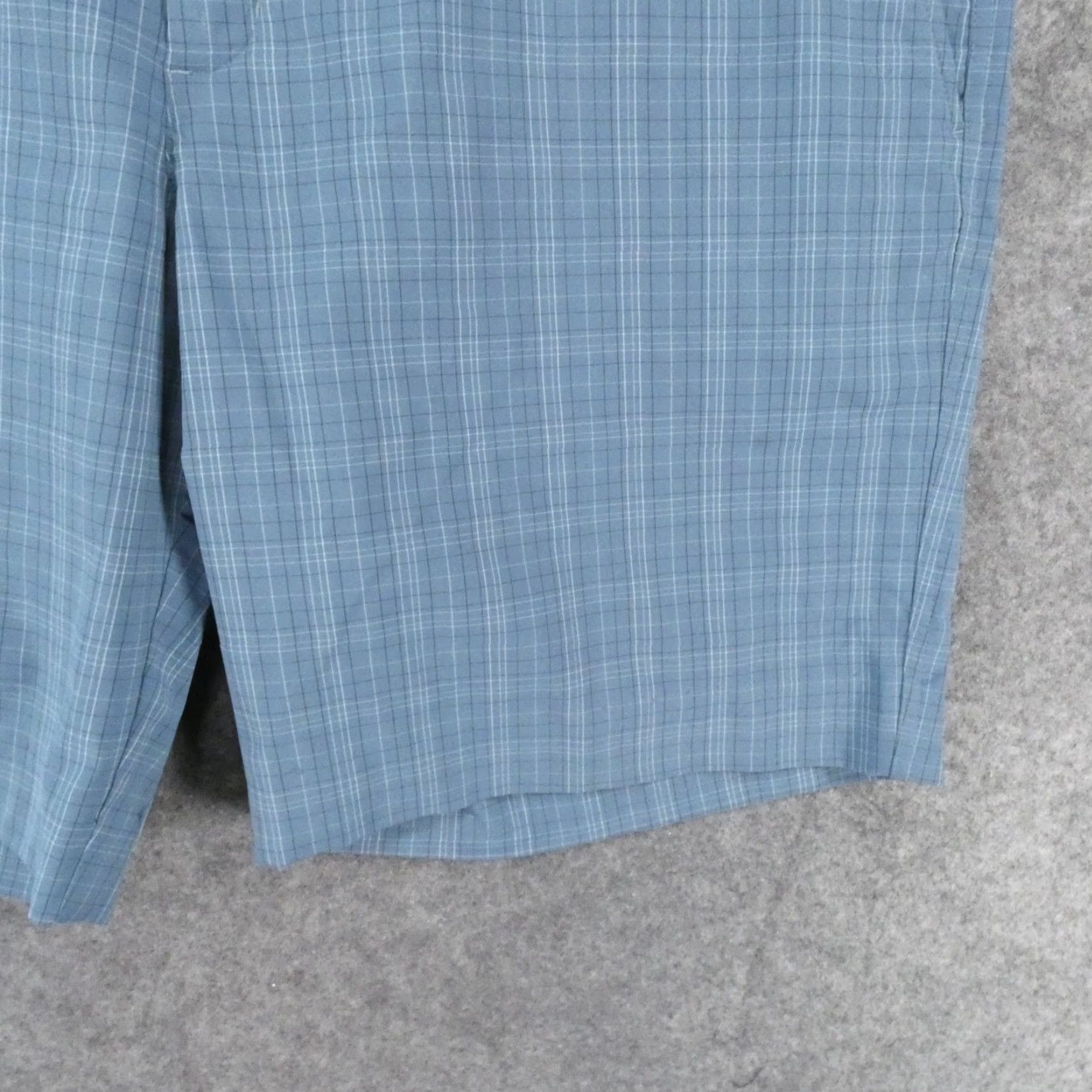 Nike Nike Golf Shorts Mens 40 Chino Flat Front Blue Plaid Dry Lightweight Size US 40 / EU 56 - 4 Thumbnail