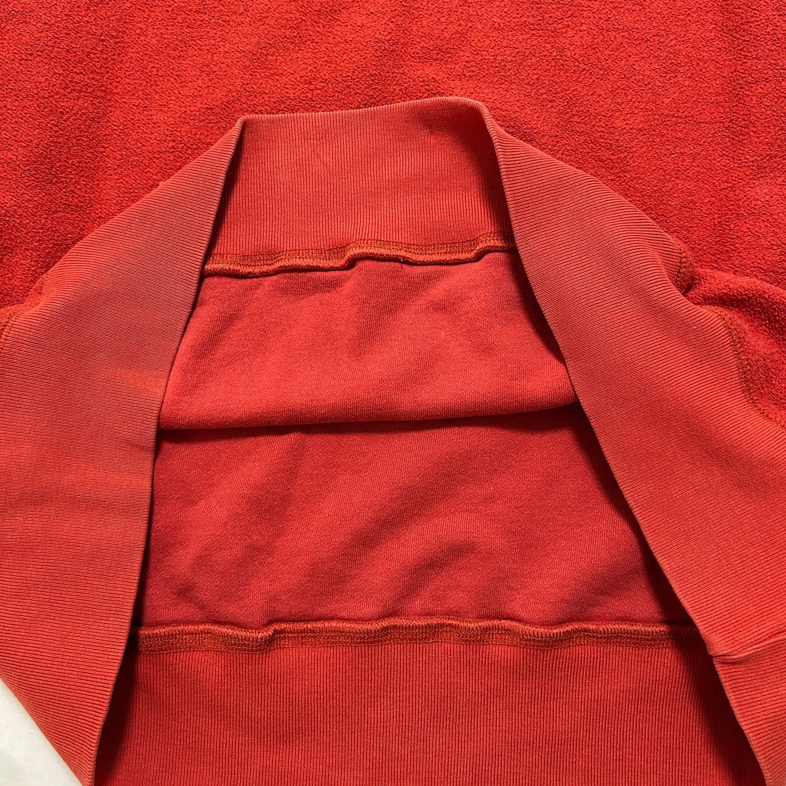 Gap 90's Gap Inside Out Style Crewneck Fleece Red Sweatshirt Size US L / EU 52-54 / 3 - 3 Thumbnail
