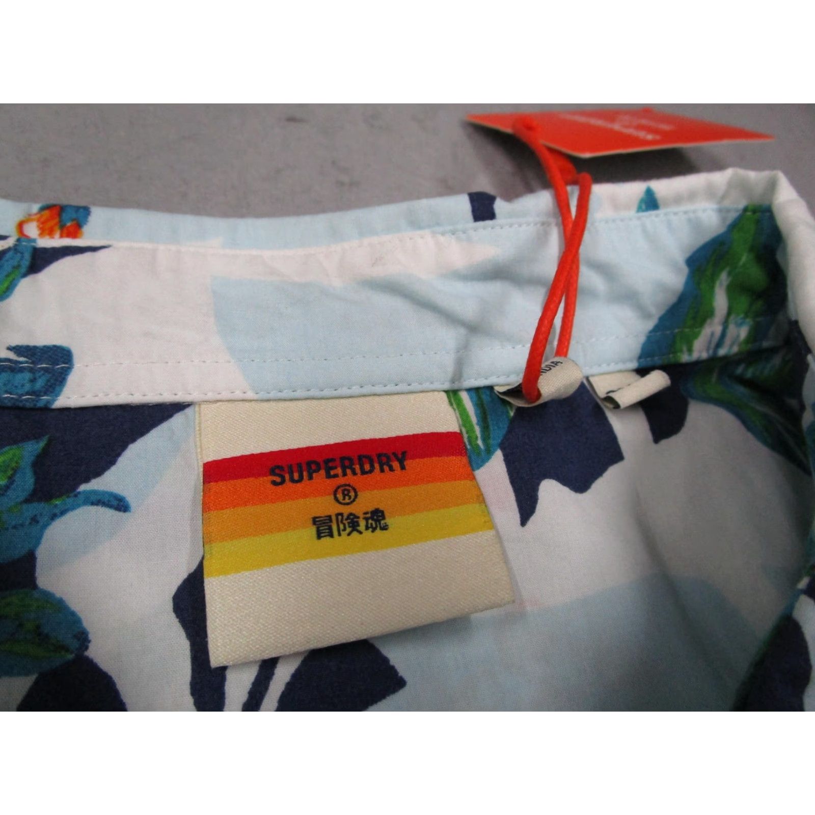 Superdry VINTAGE Superdry Hawaiian Shirt Mens 2XL Short Sleeve Button-Up Cotton Beach Tropical Summer Blue Size US XXL / EU 58 / 5 - 2 Thumbnail
