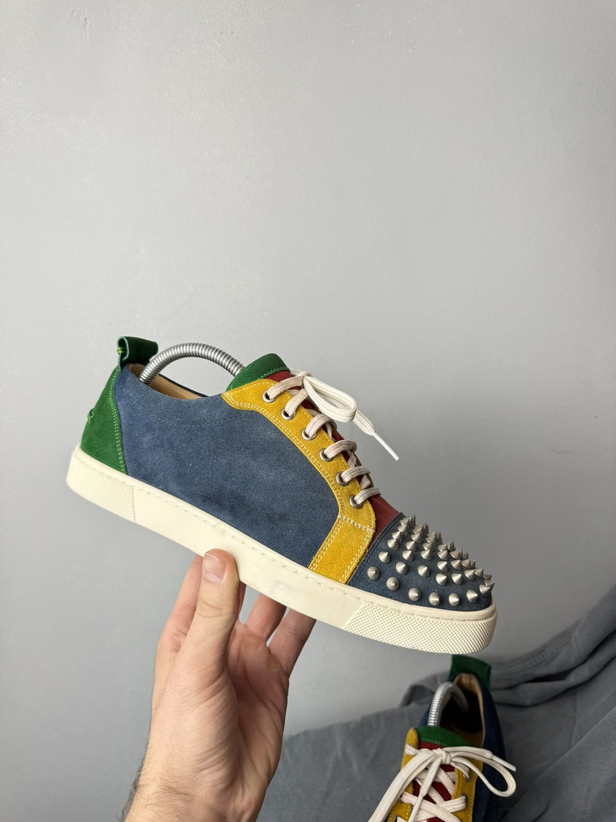 Christian Louboutin Christian Louboutin Suede Low Top Sneakers 42 Size Size US 8.5 / EU 41-42 - 7 Thumbnail