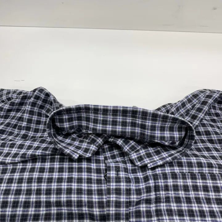 Balenciaga Balenciaga Balenciaga Casual Stylish Plaid ButtonUp Shirt Size US M / EU 48-50 / 2 - 6 Thumbnail