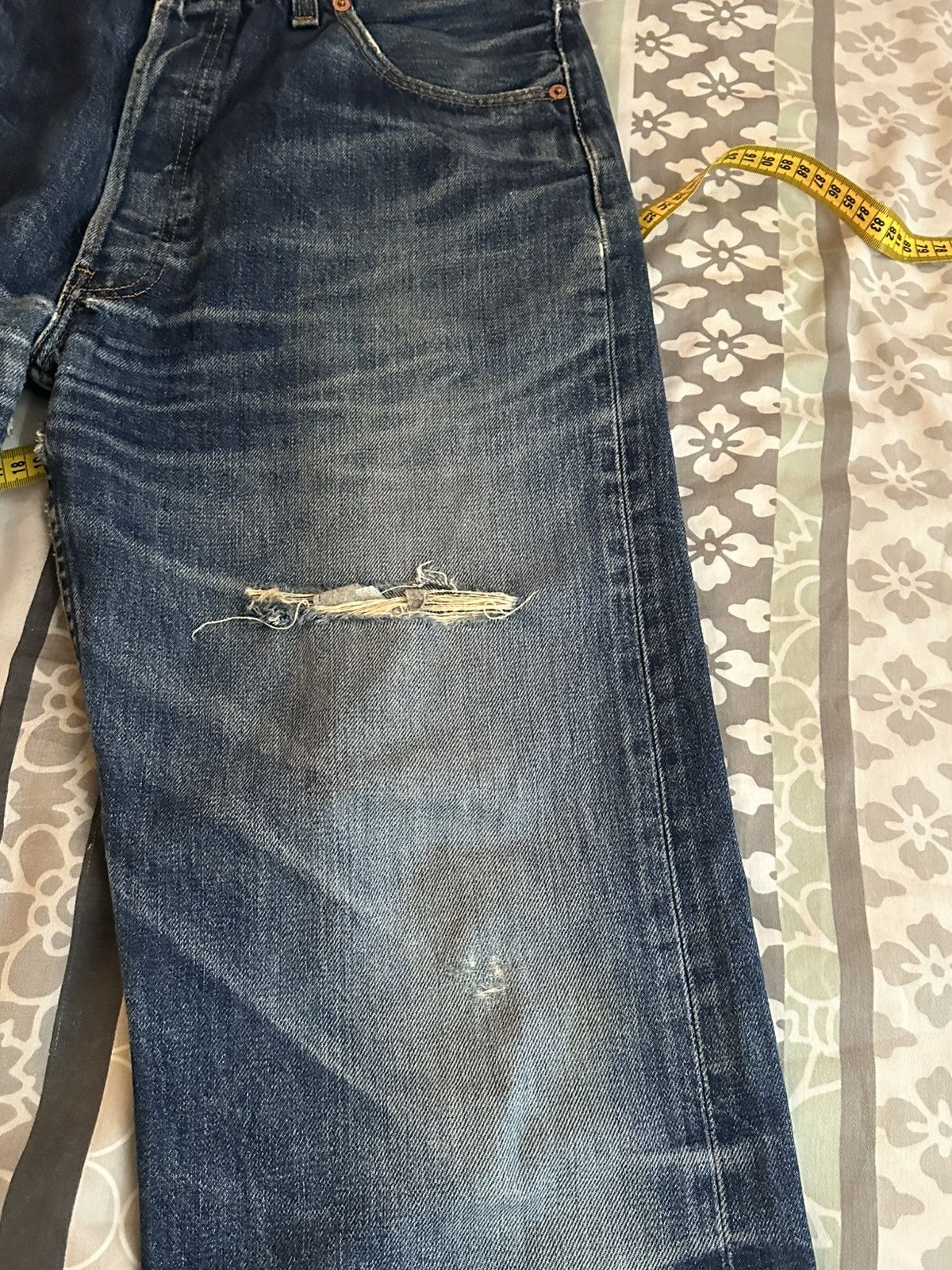 Levi's × Levi's Vintage Clothing × Vintage Vintage distressed Levi’s jeans W34 L32 Size US 34 / EU 50 - 13 Thumbnail