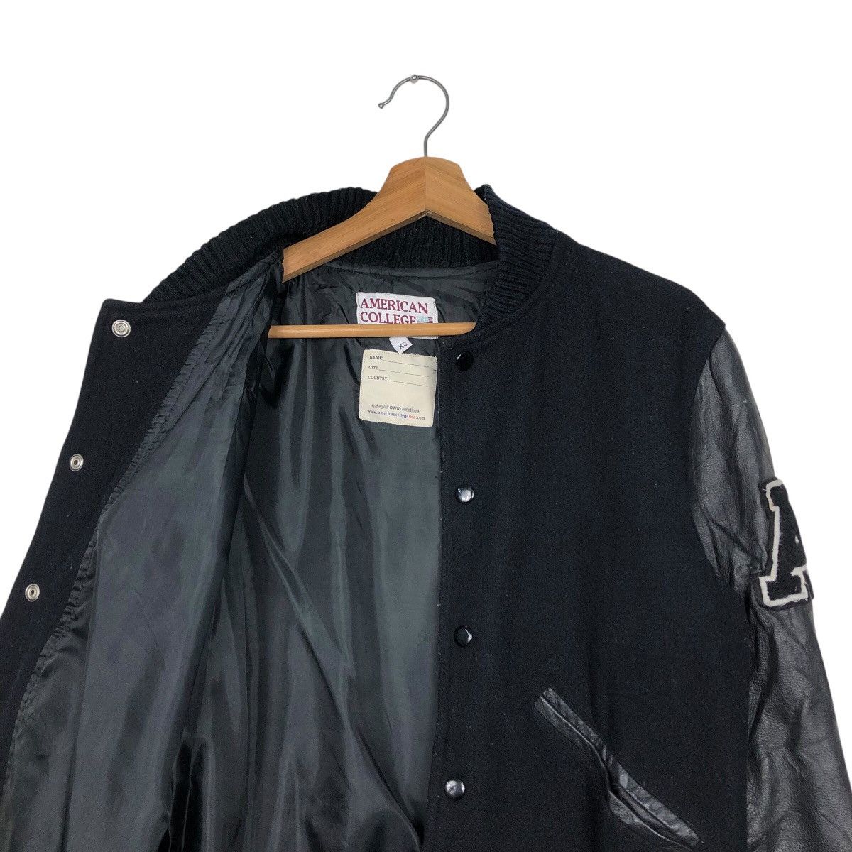 Japanese Brand 📌Iconic Black Vtg Varsity Leather Jacket American College Size US XS / EU 42 / 0 - 13 Thumbnail