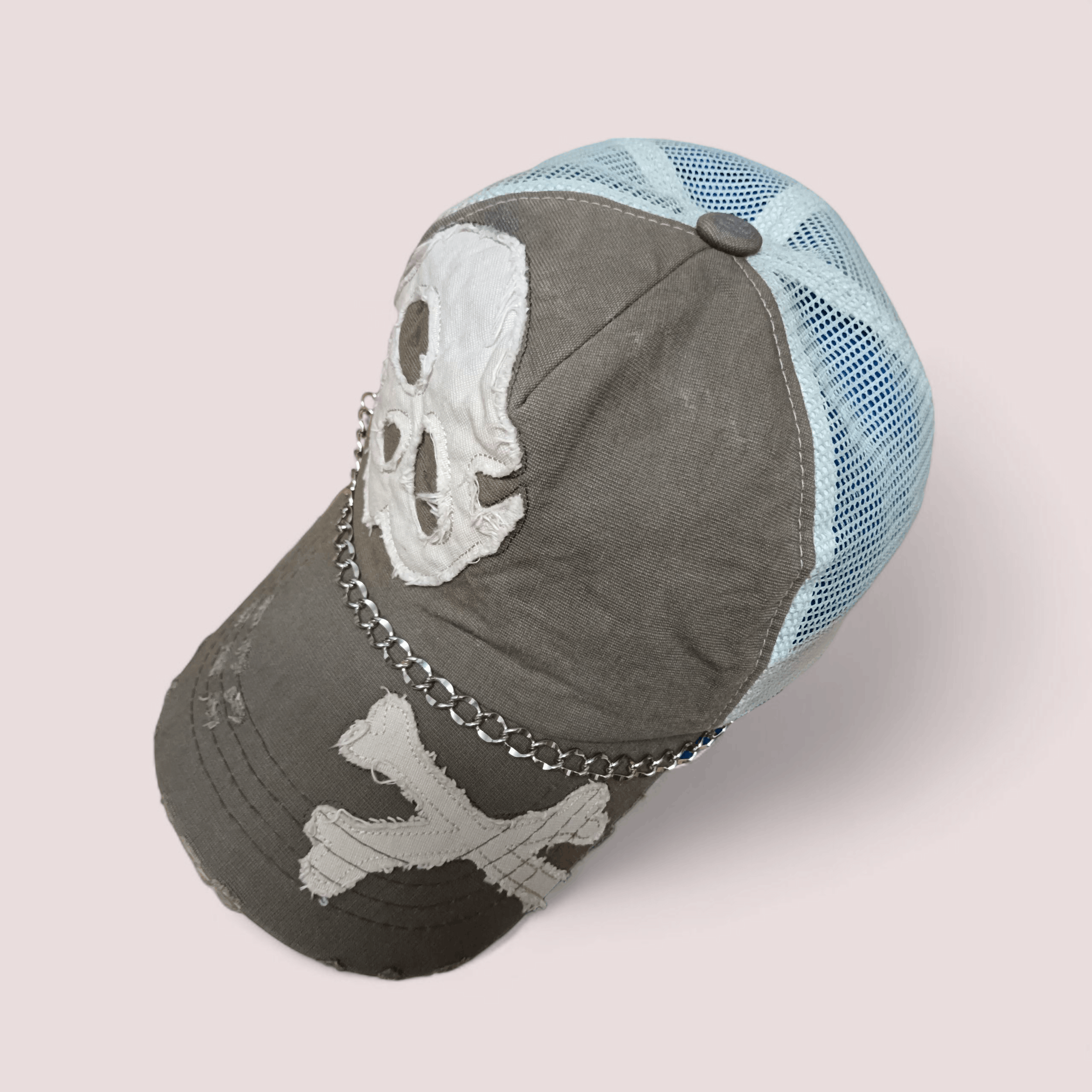 Skullcandy Punk Chain Skull Distressed Snapback Trucker Hat Size ONE SIZE - 5 Thumbnail