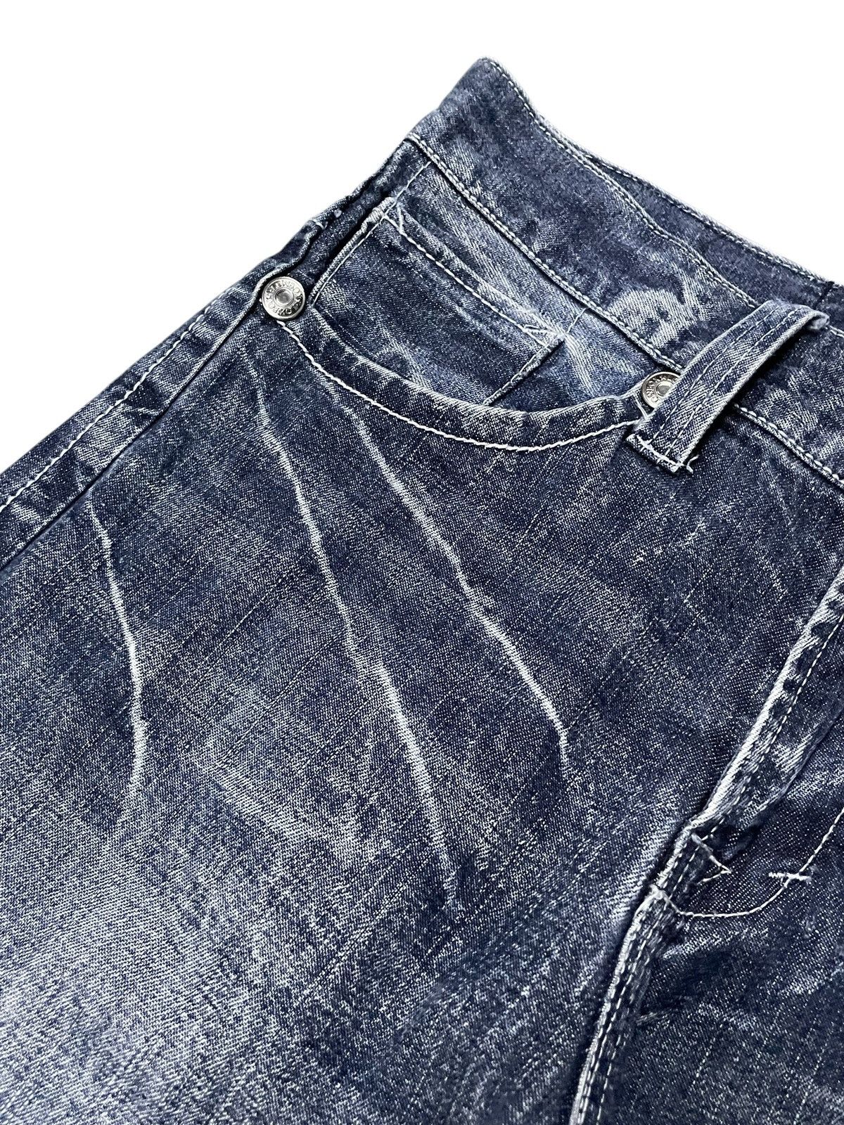 If Six Was Nine × LOWBOX × Le Grande Bleu (L.G.B.) Lowbox Japan Cracked Shadow Wash Straight Jeans Size US 30 / EU 46 - 11 Thumbnail
