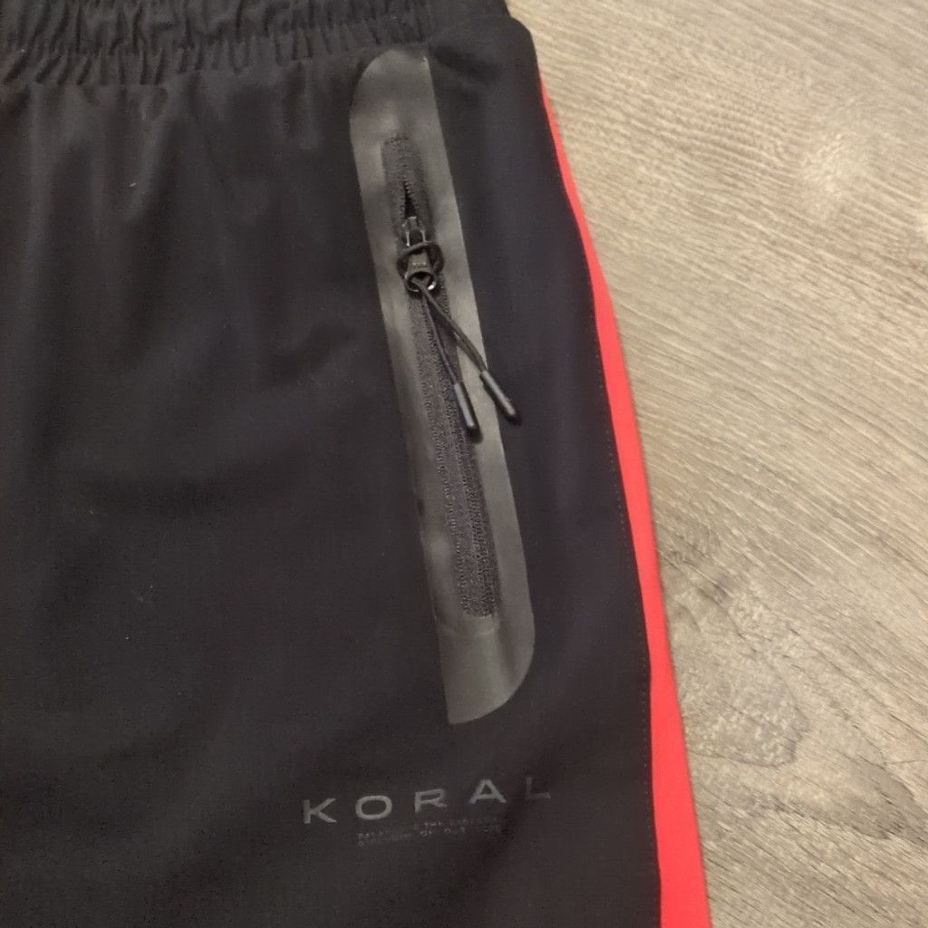 Koral nyla statement shorts size medium