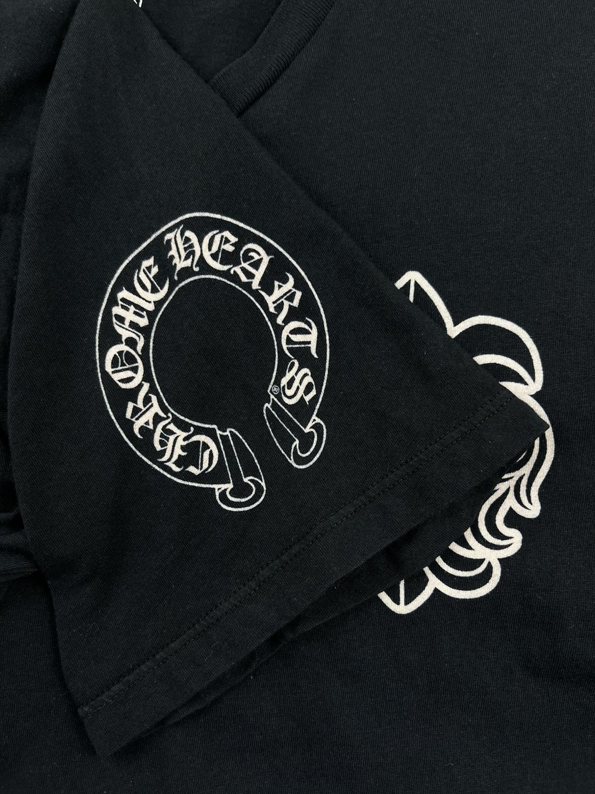 Chrome Hearts Chrome Hearts Vintage Fleur Horseshoe Logo V Neck Tshirt Size US S / EU 44-46 / 1 - 4 Thumbnail