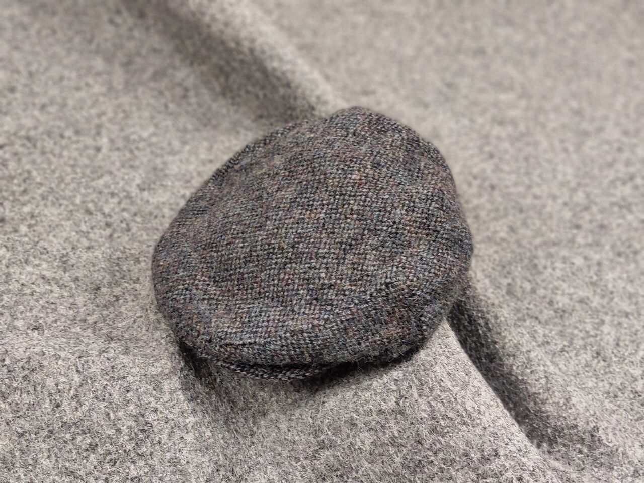 Harris Tweed Vintage Harris Tweed Gray Plaid Wool Flat Hat Size ONE SIZE - 3 Thumbnail