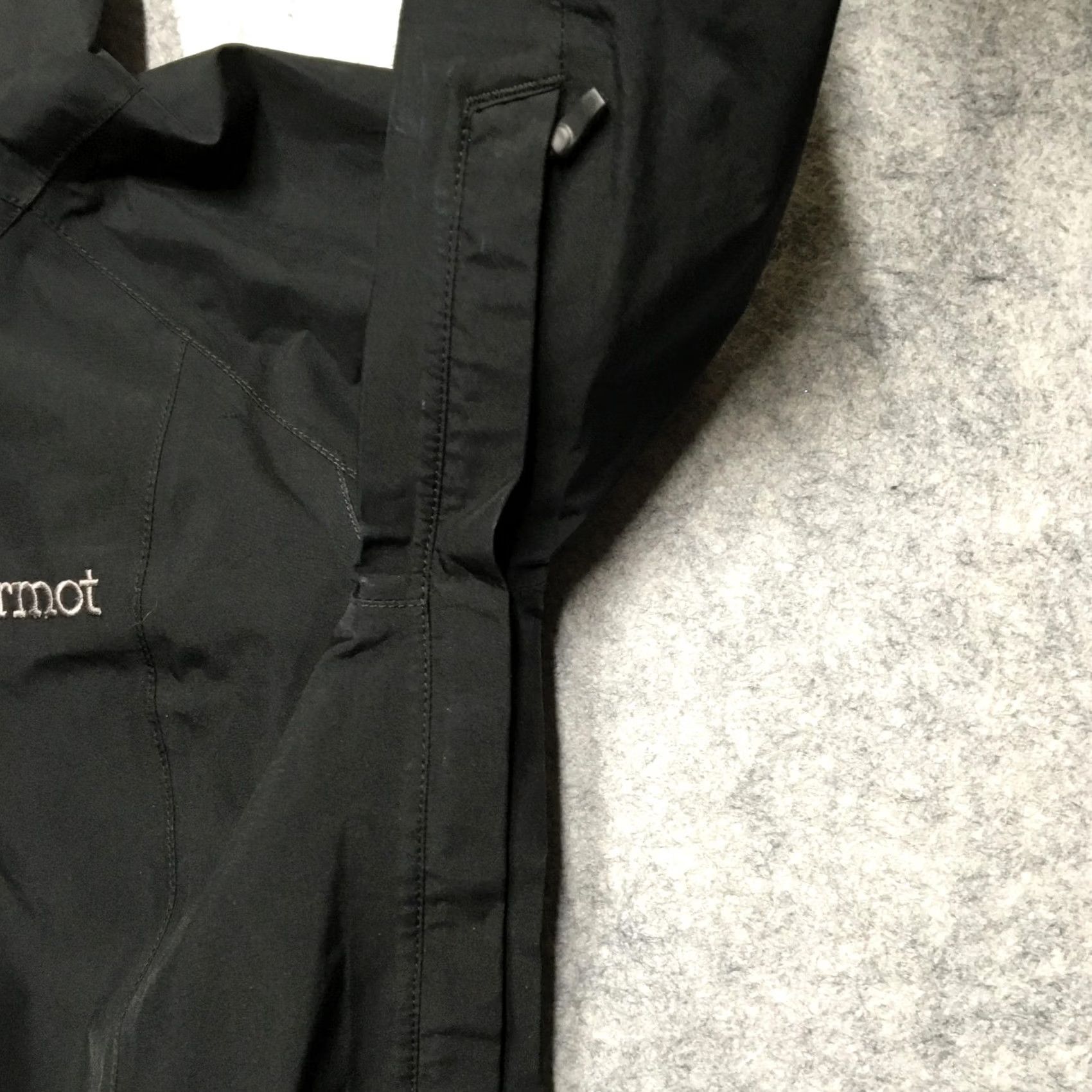 Marmot Marmot GORE-TEX Rain Coat Jacket Women XS Black Hood Rain Coat Waterproof Windproof Pockets Zipper Full Zip Taped Seams Size XS / US 0-2 / IT 36-38 - 5 Thumbnail